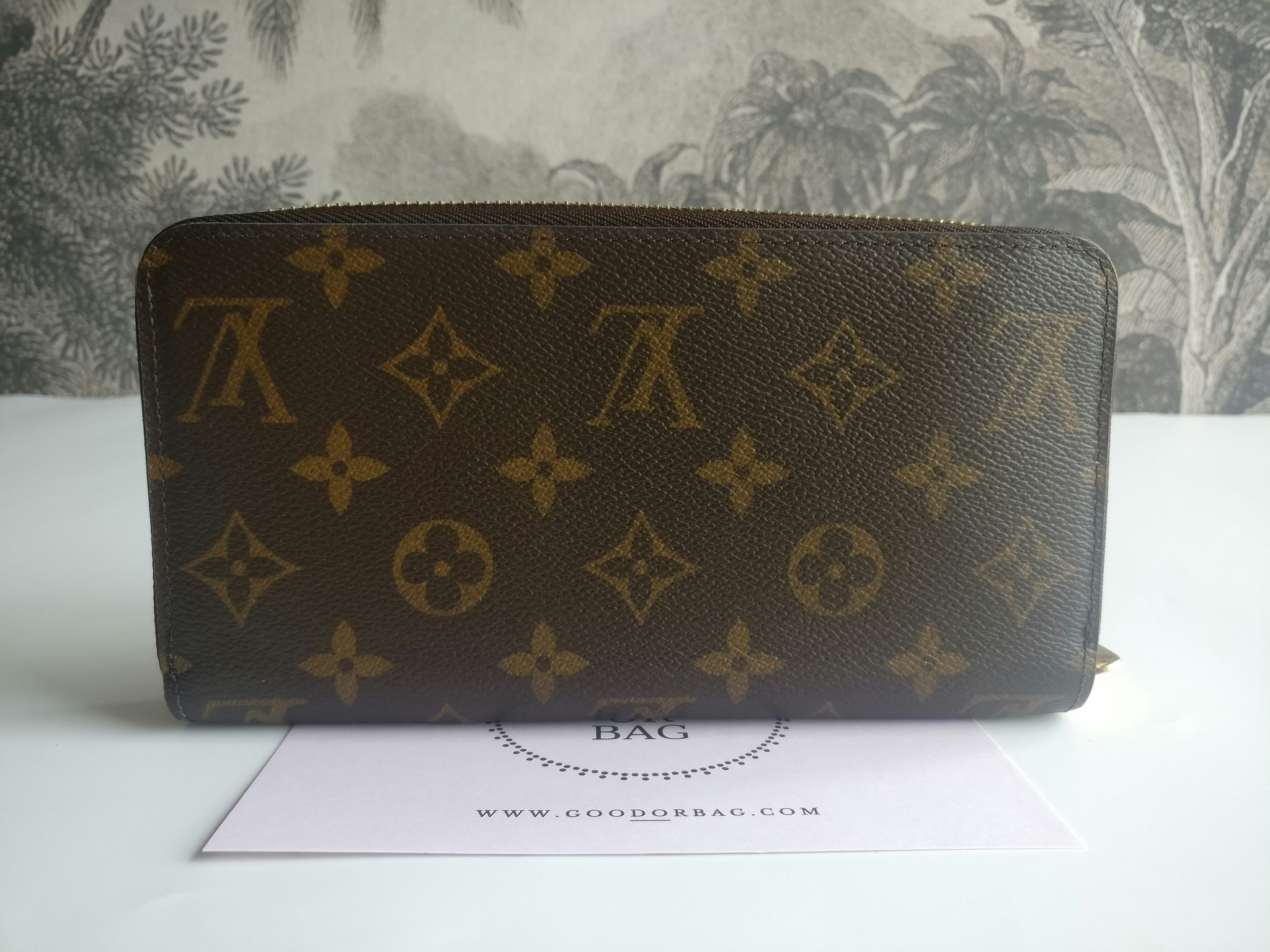 Louis Vuitton Zippy Wallet