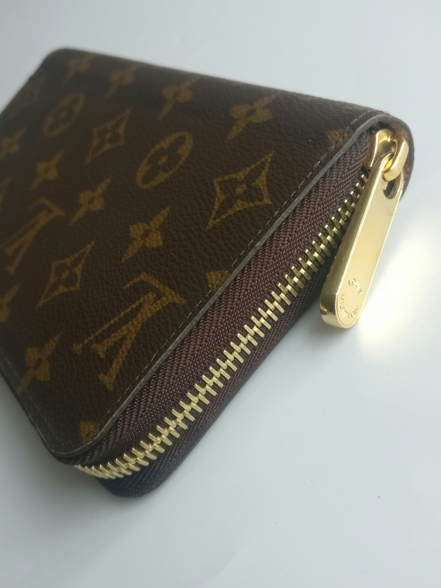 Louis Vuitton Zippy Wallet