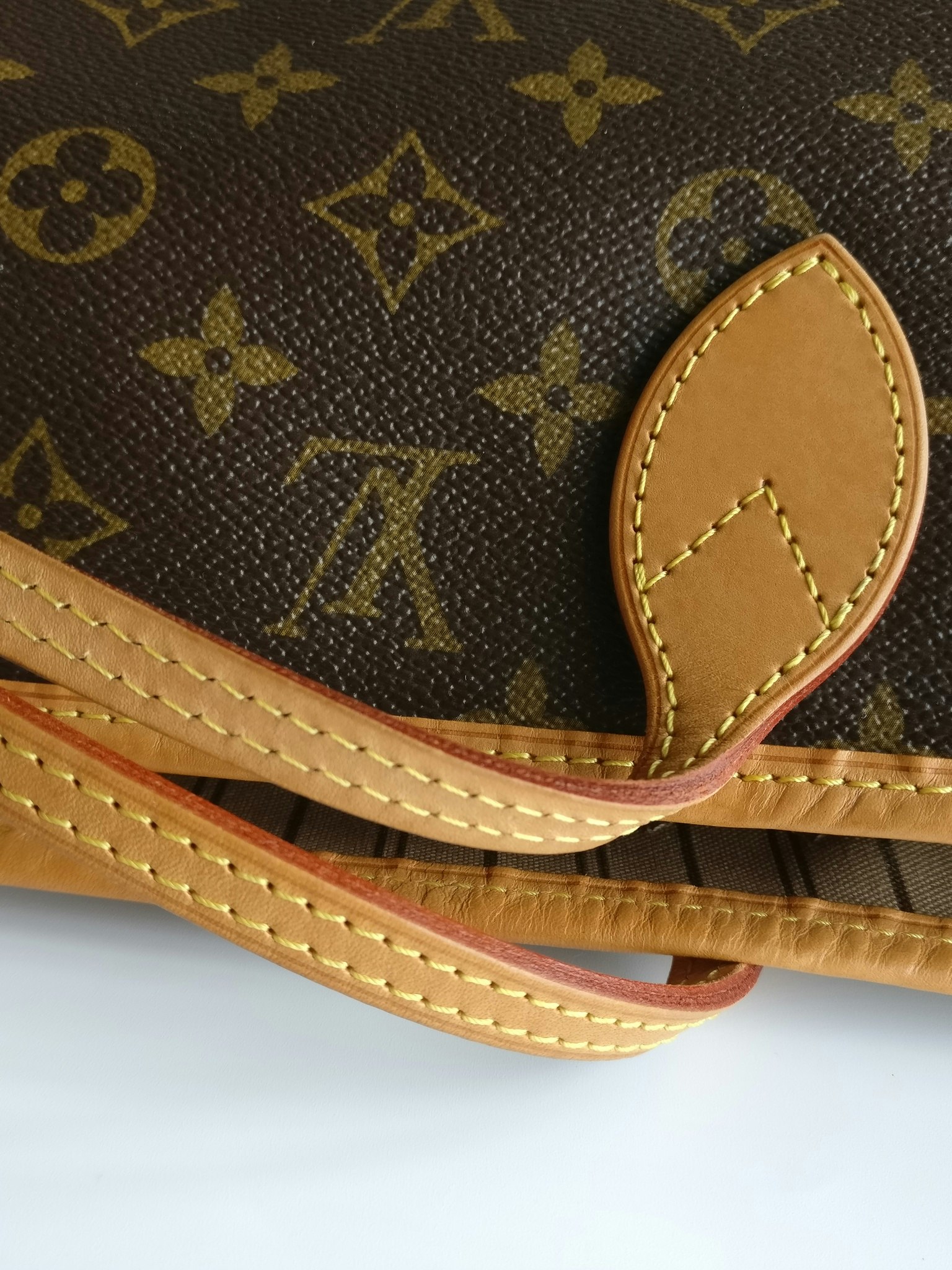Louis Vuitton Neverfull MM