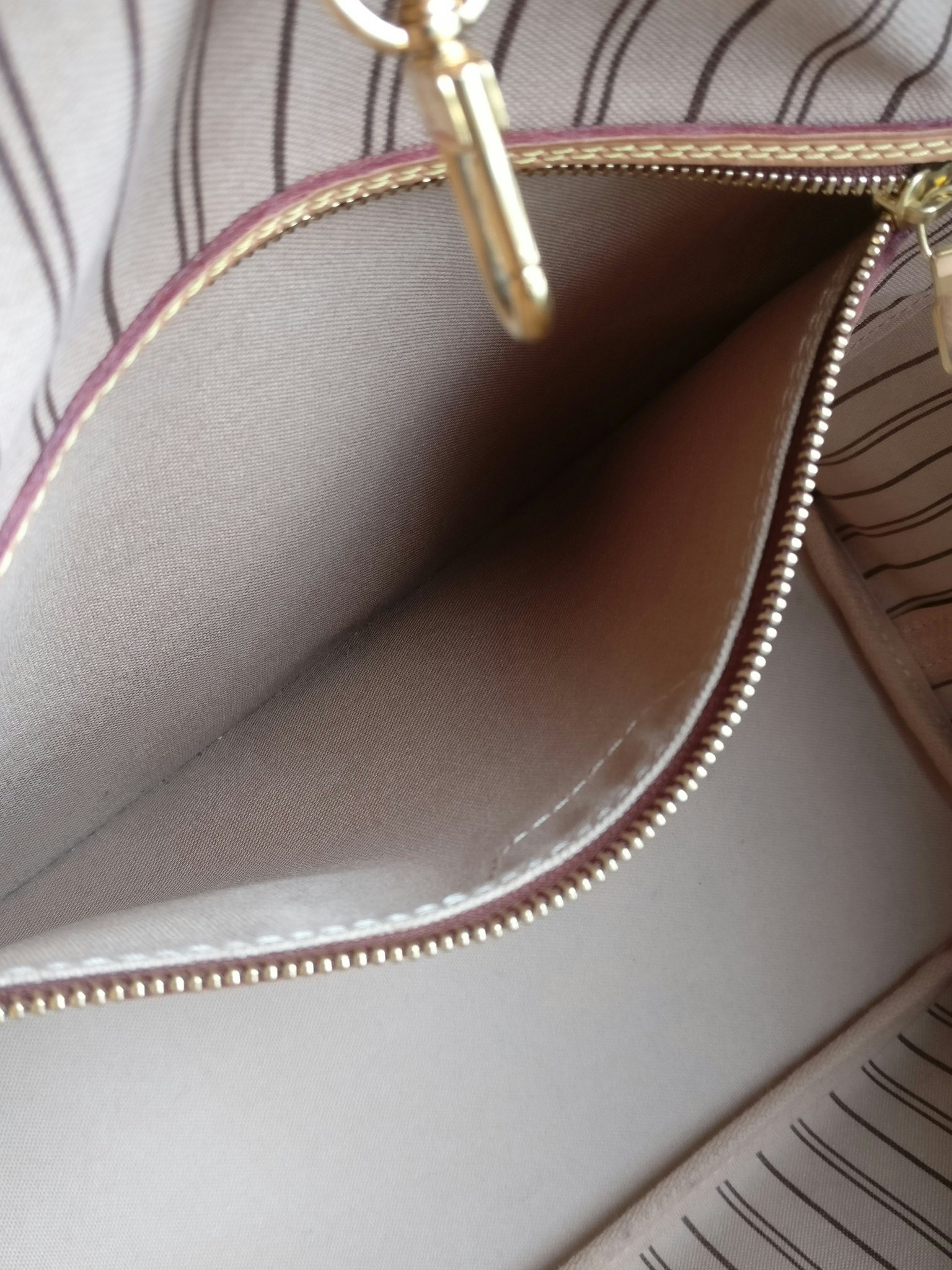Louis Vuitton Neverfull MM