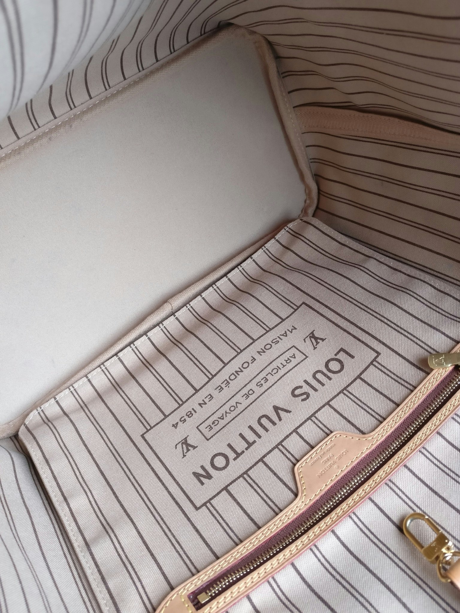 Louis Vuitton Neverfull MM