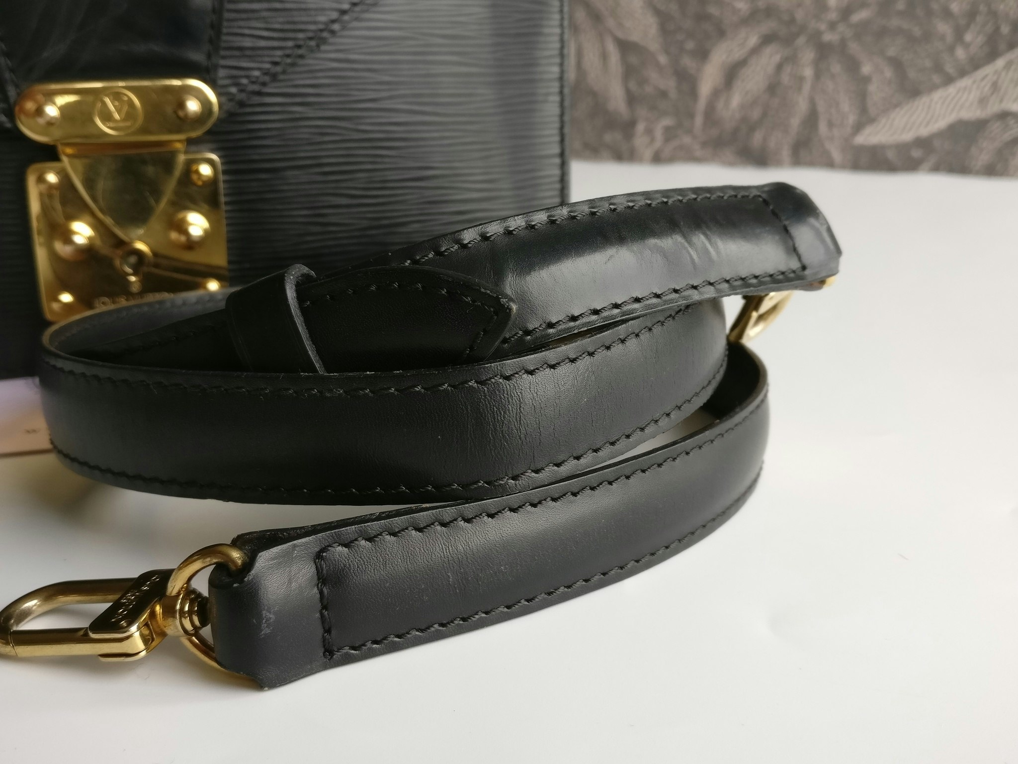 Louis Vuitton Sac Biface