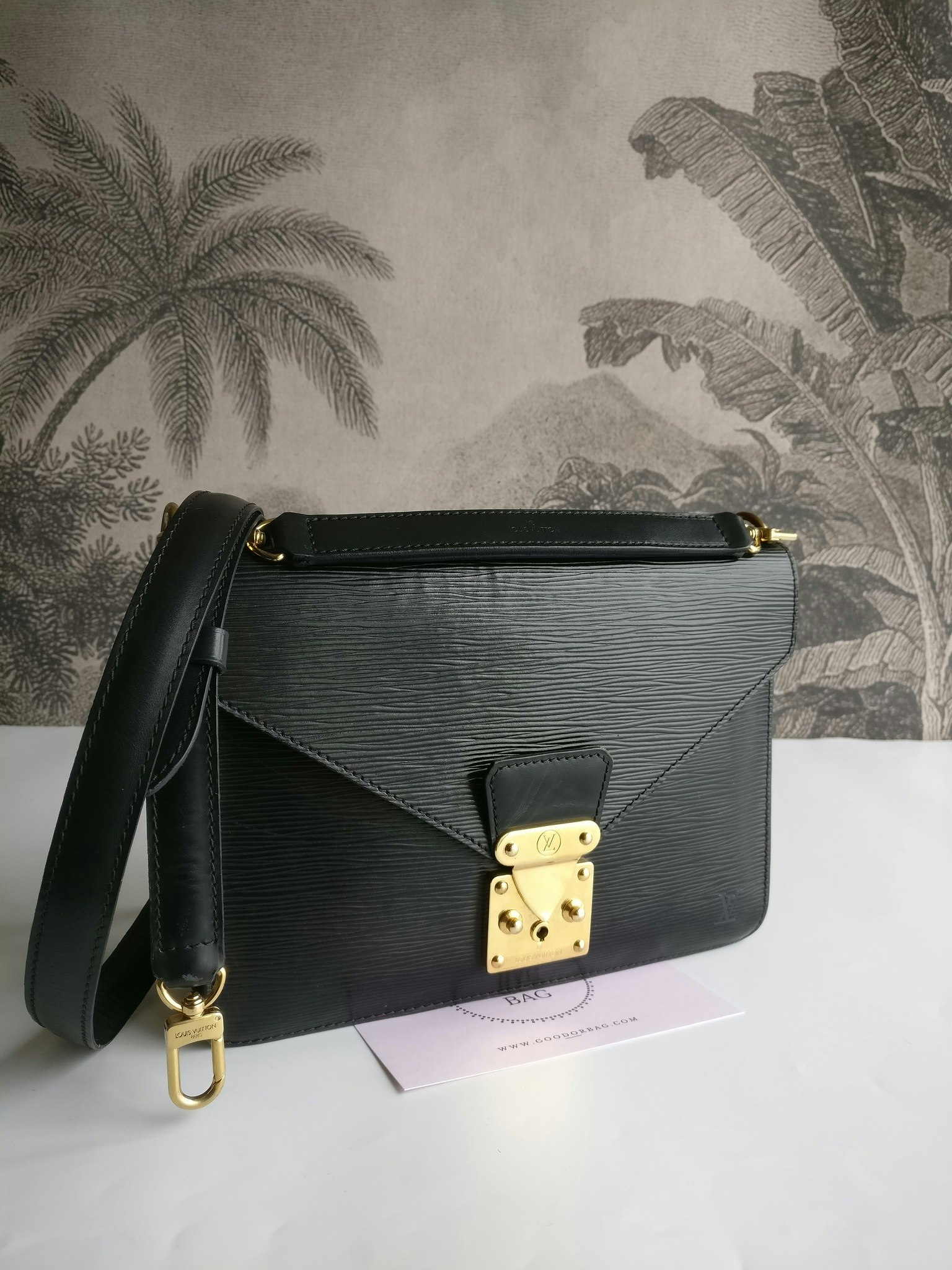 Louis Vuitton Sac Biface
