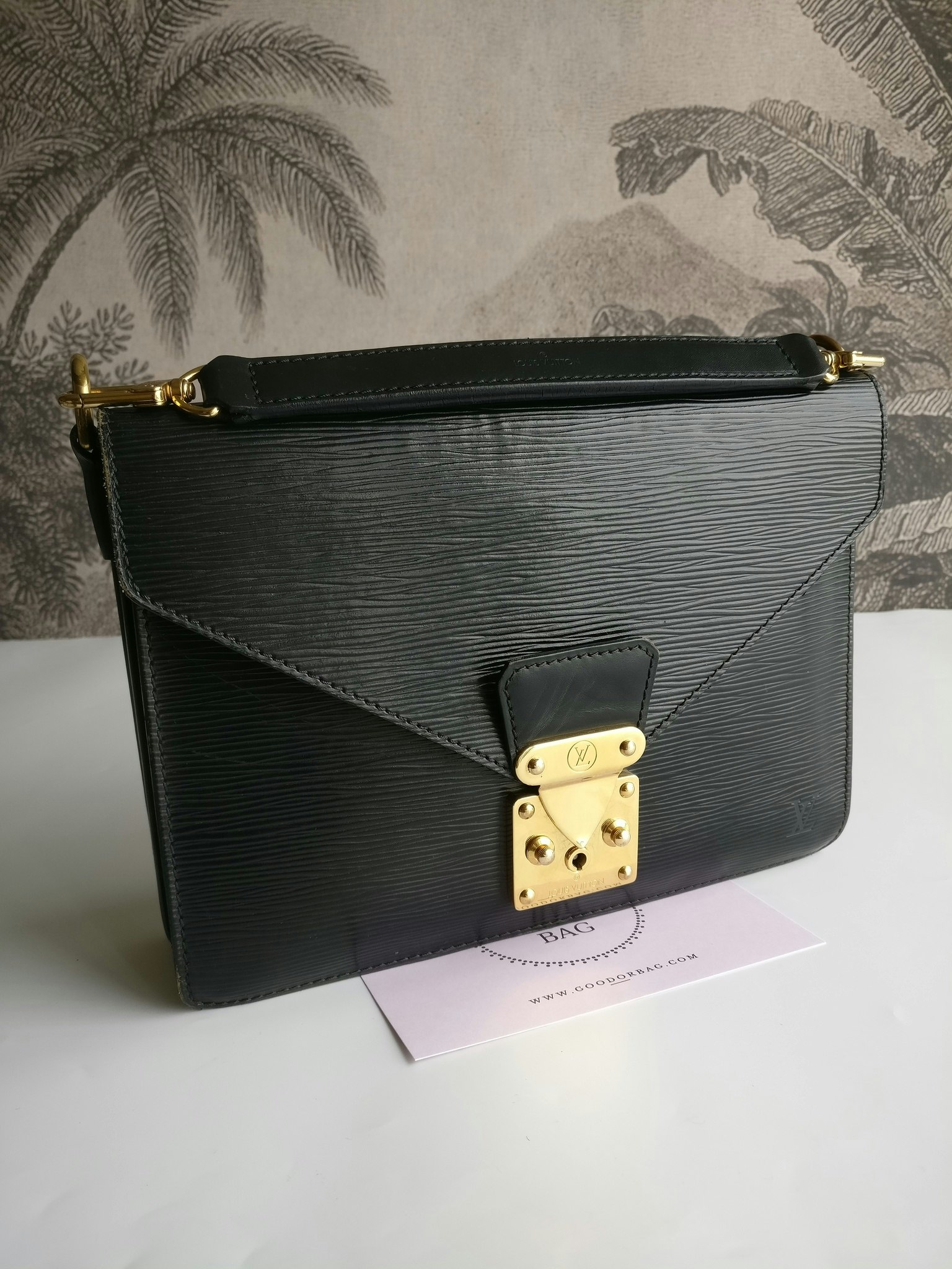 Louis Vuitton Sac Biface