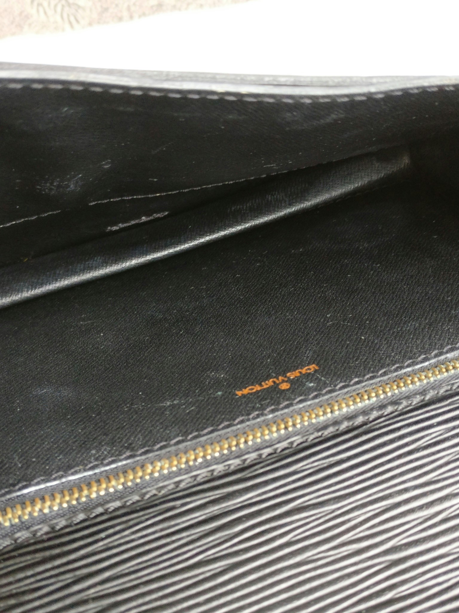 Louis Vuitton Sac Biface