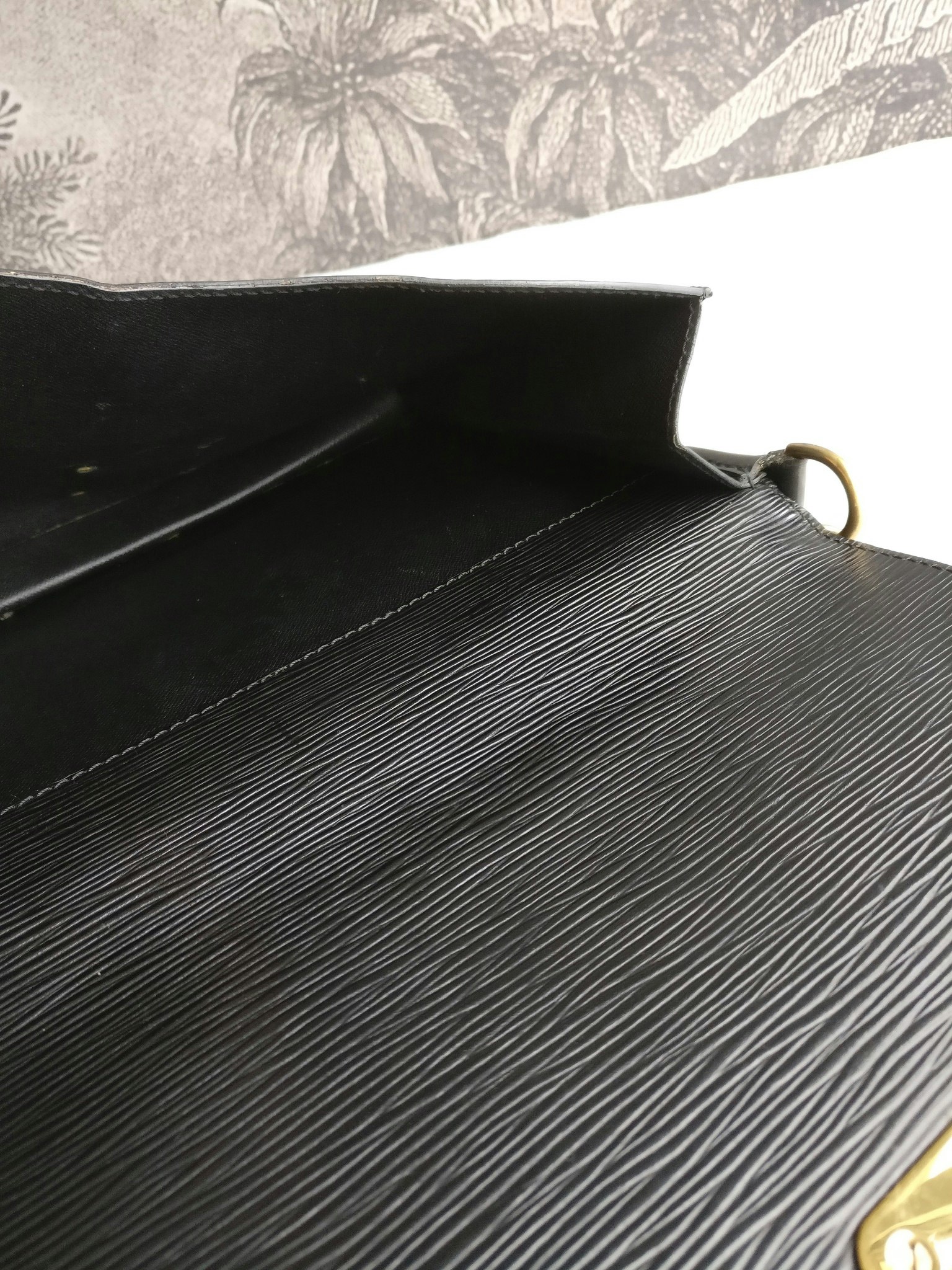 Louis Vuitton Sac Biface