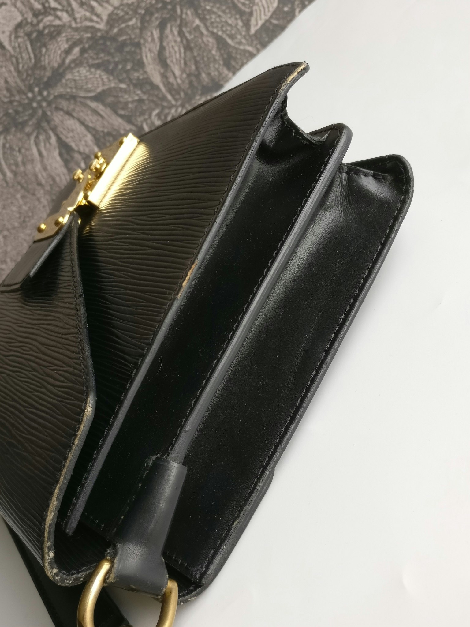 Louis Vuitton Sac Biface