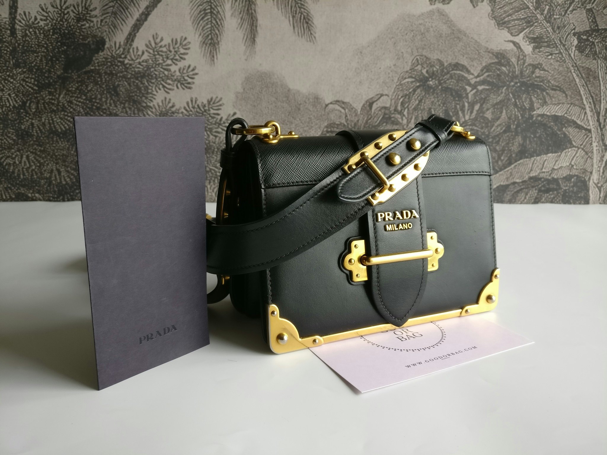 Prada Cahier