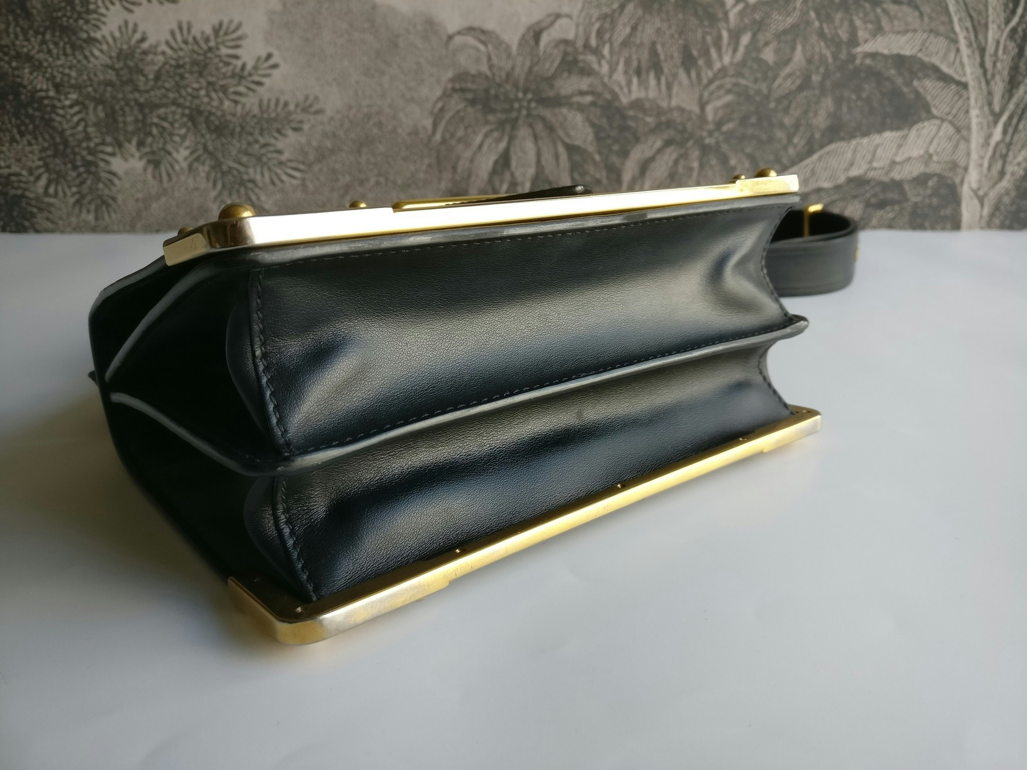 Prada Cahier