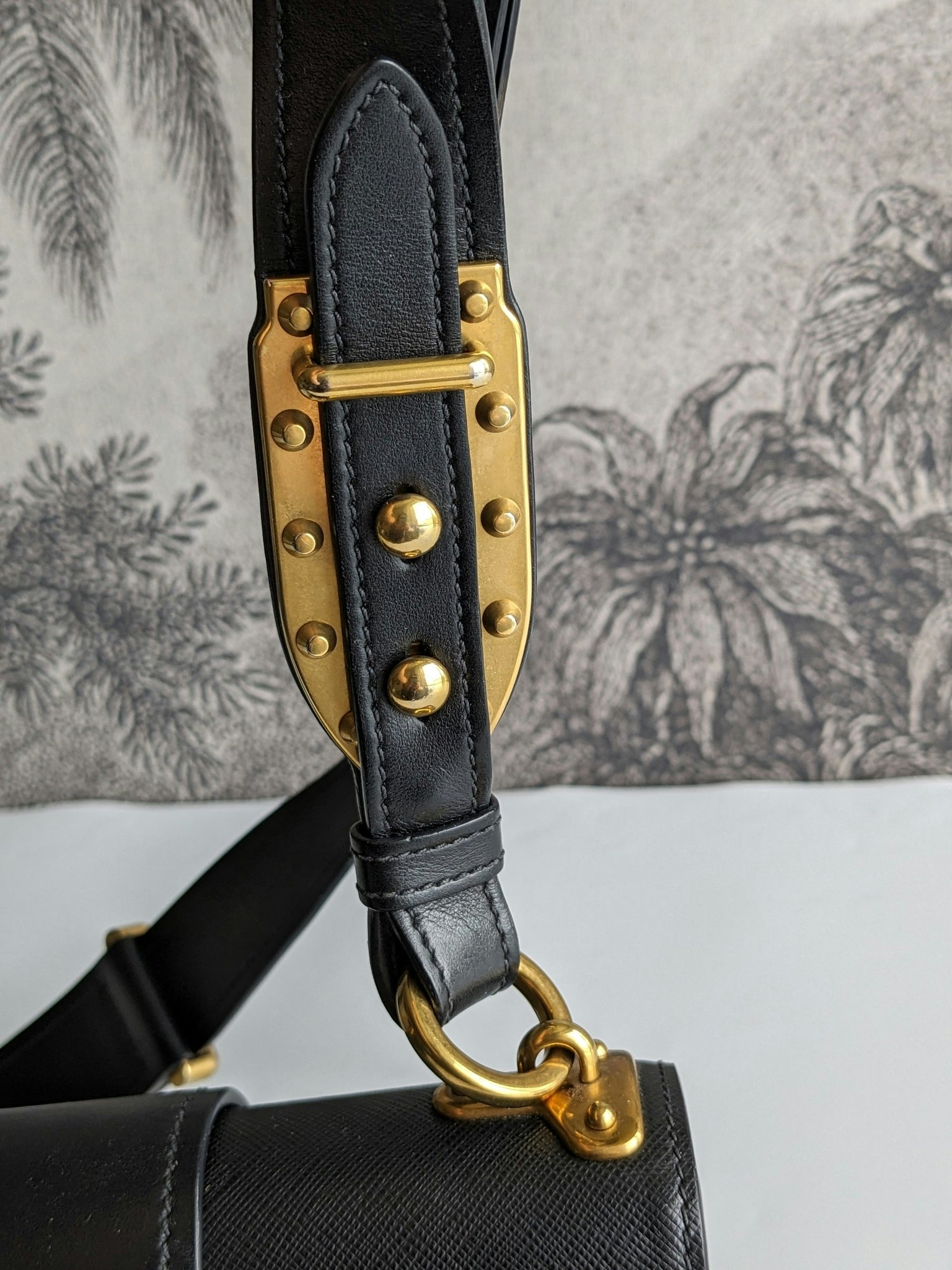 Prada Cahier