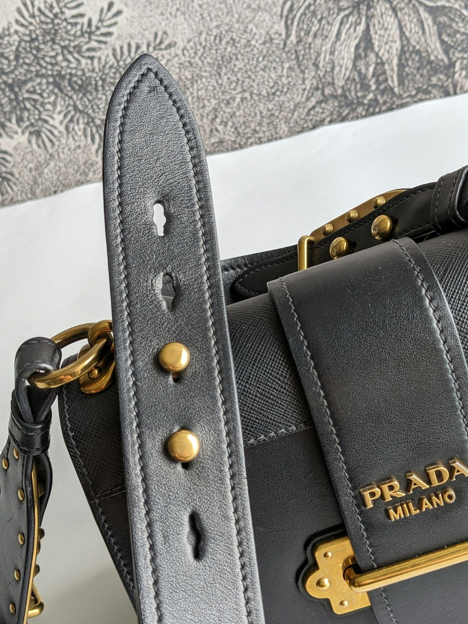 Prada Cahier