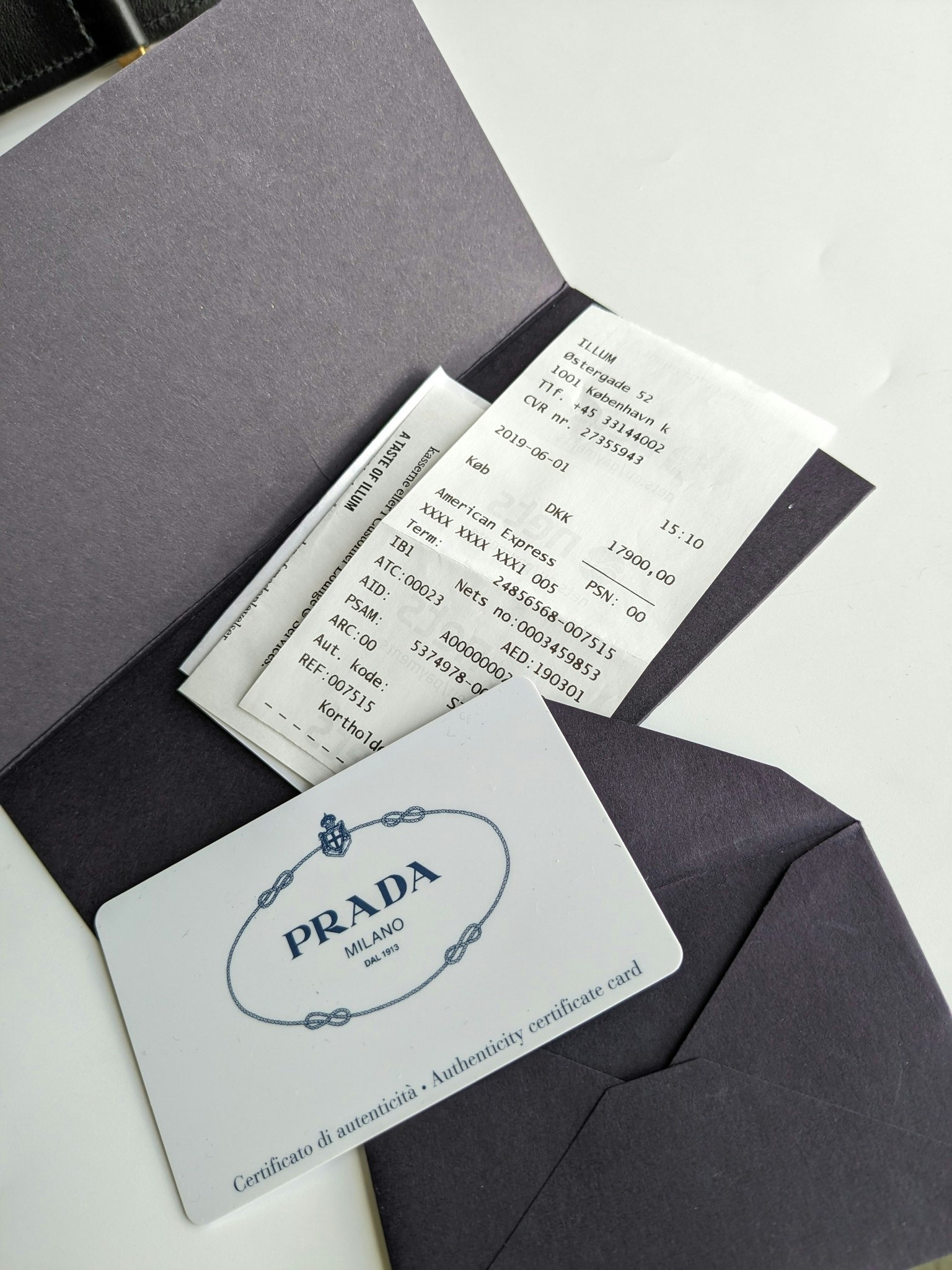 Prada Cahier