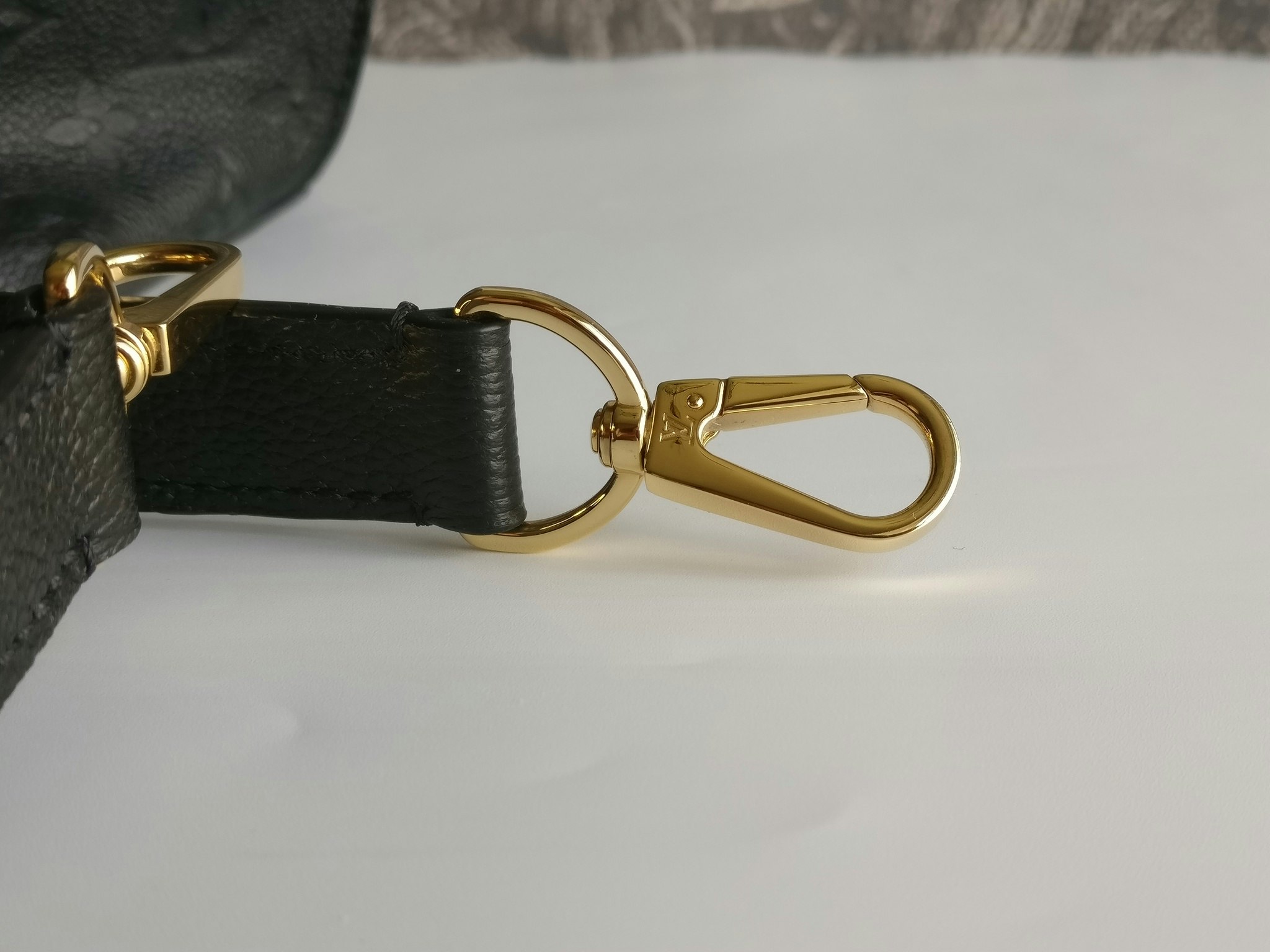 Louis Vuitton Metis Hobo