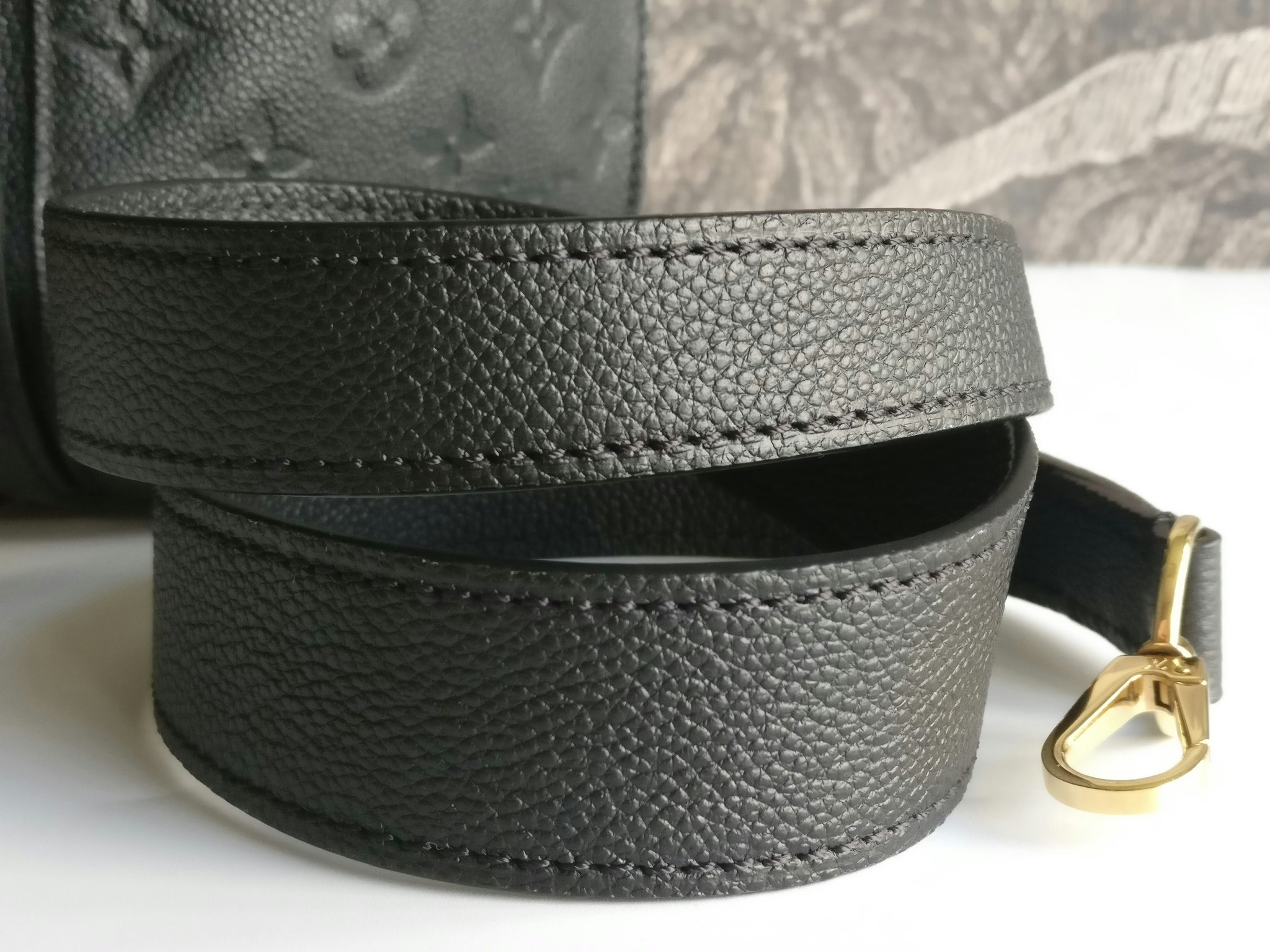 Louis Vuitton Metis Hobo