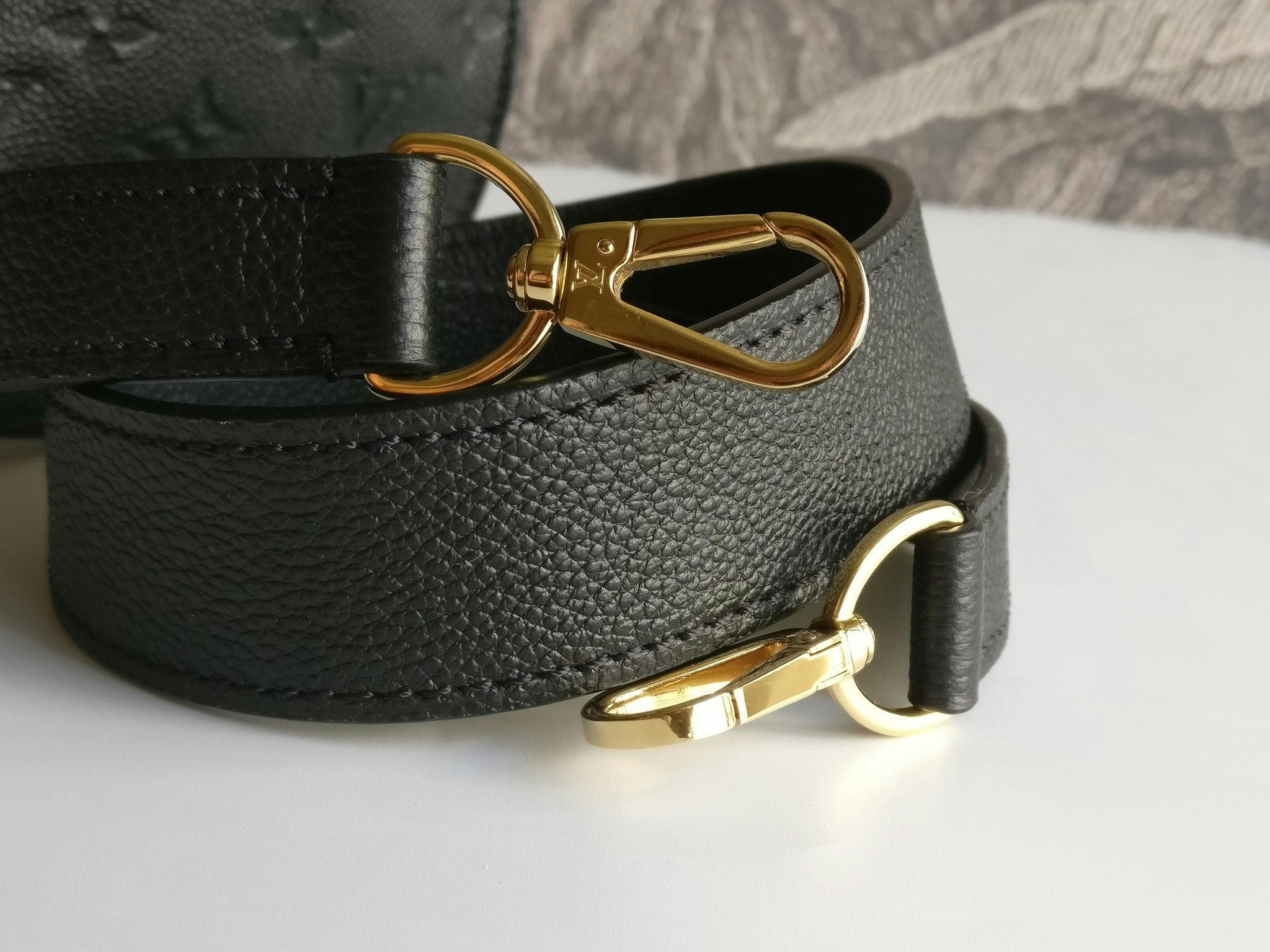 Louis Vuitton Metis Hobo