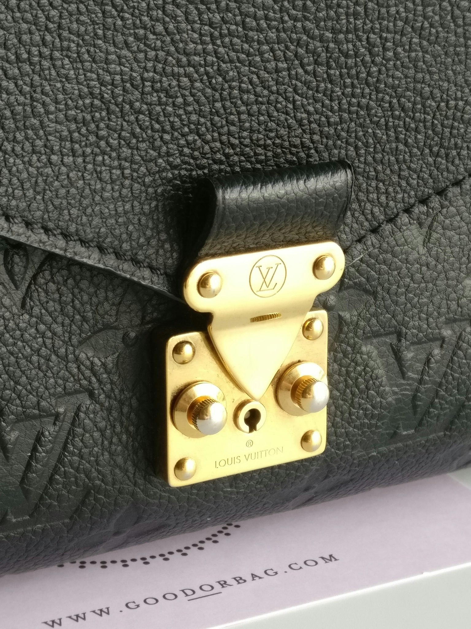 Louis Vuitton Metis Hobo