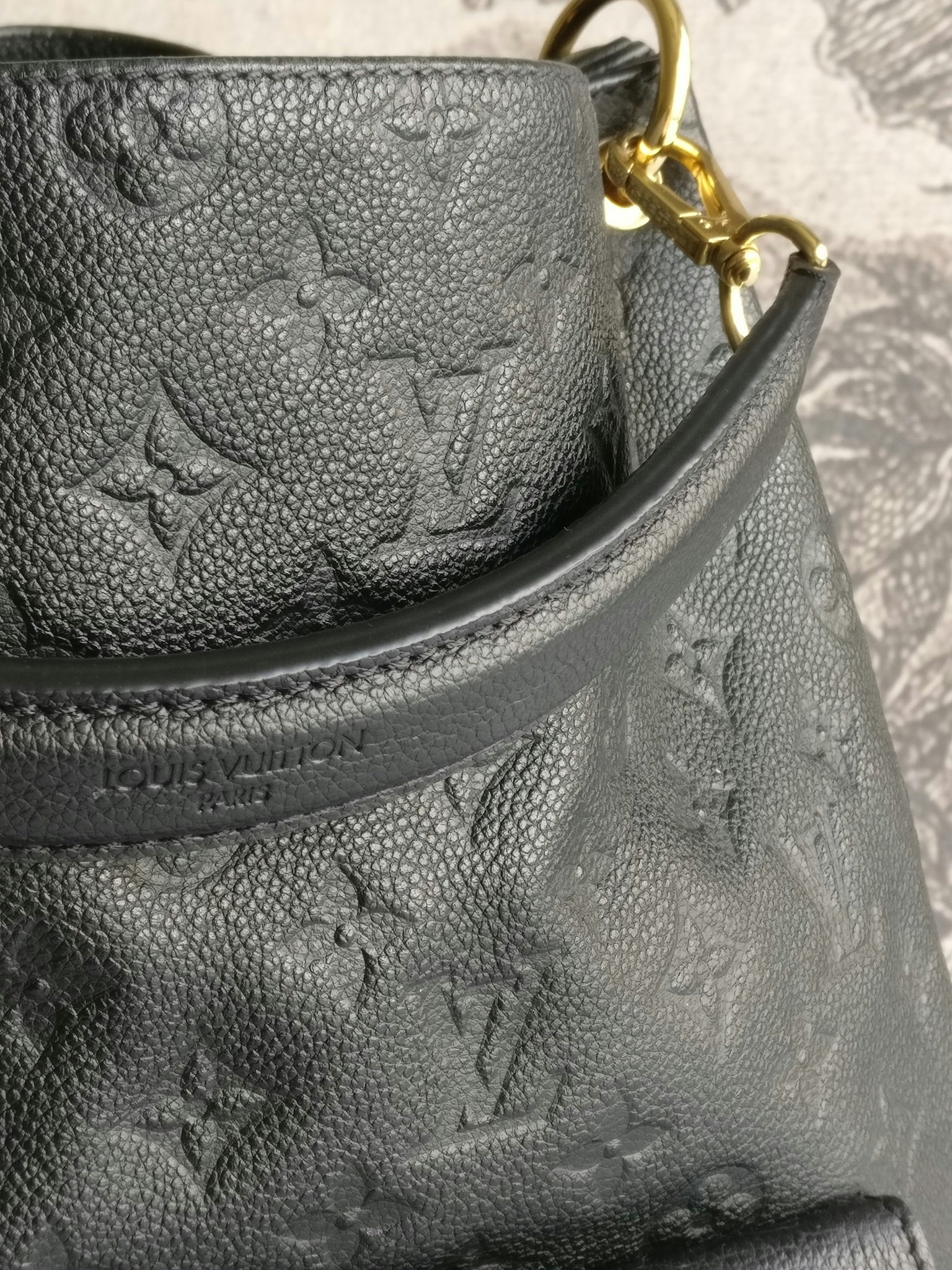 Louis Vuitton Metis Hobo