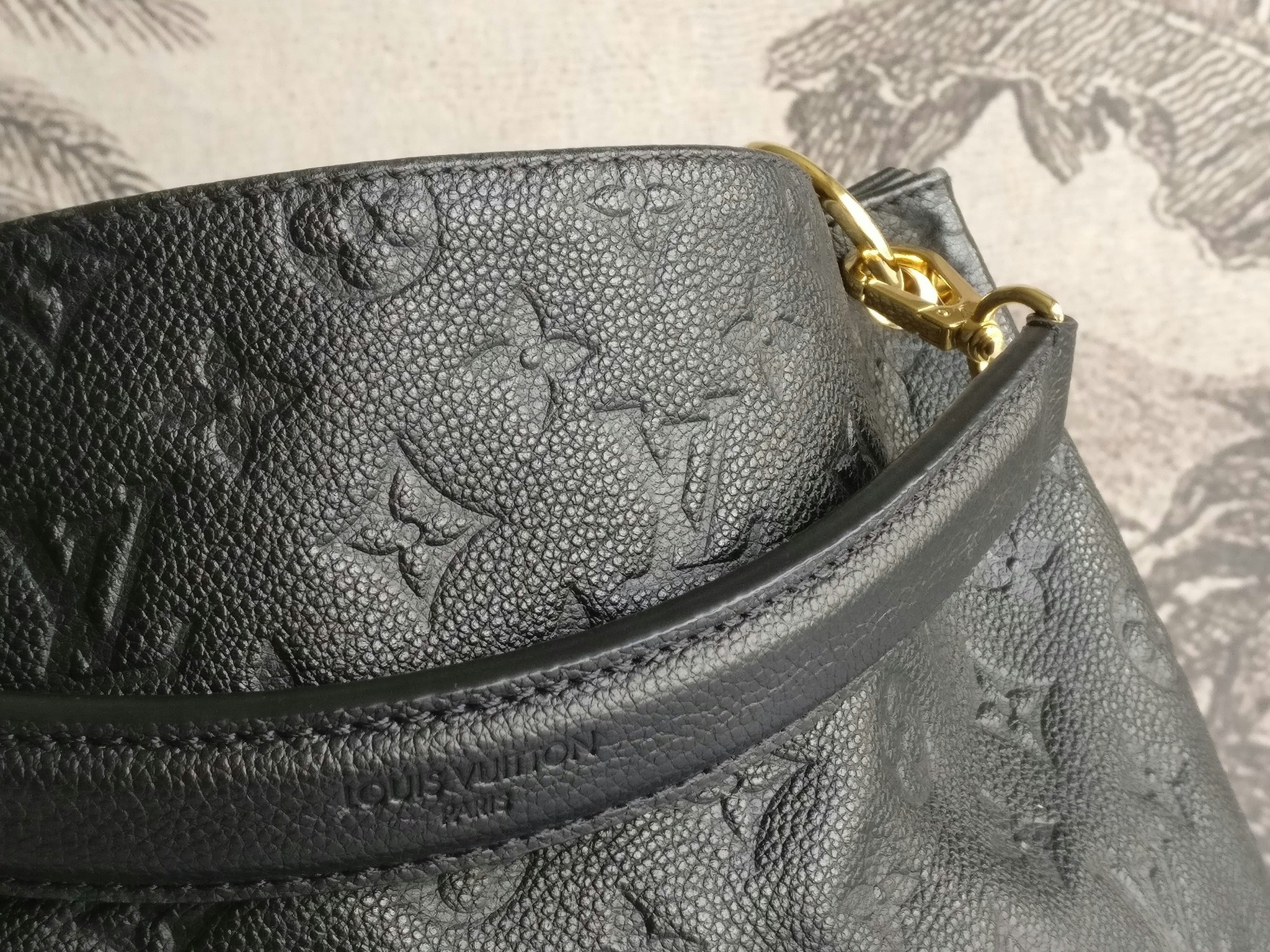 Louis Vuitton Metis Hobo