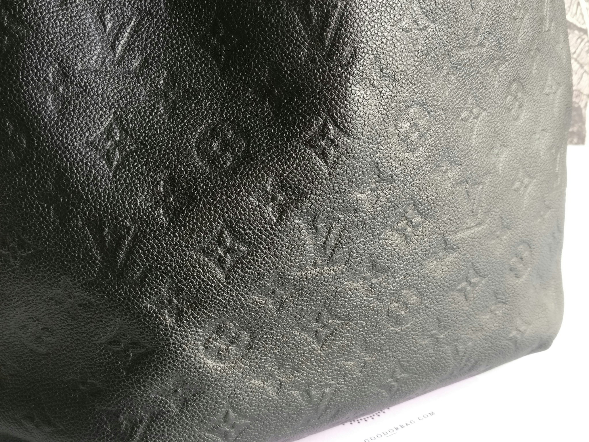 Louis Vuitton Metis Hobo
