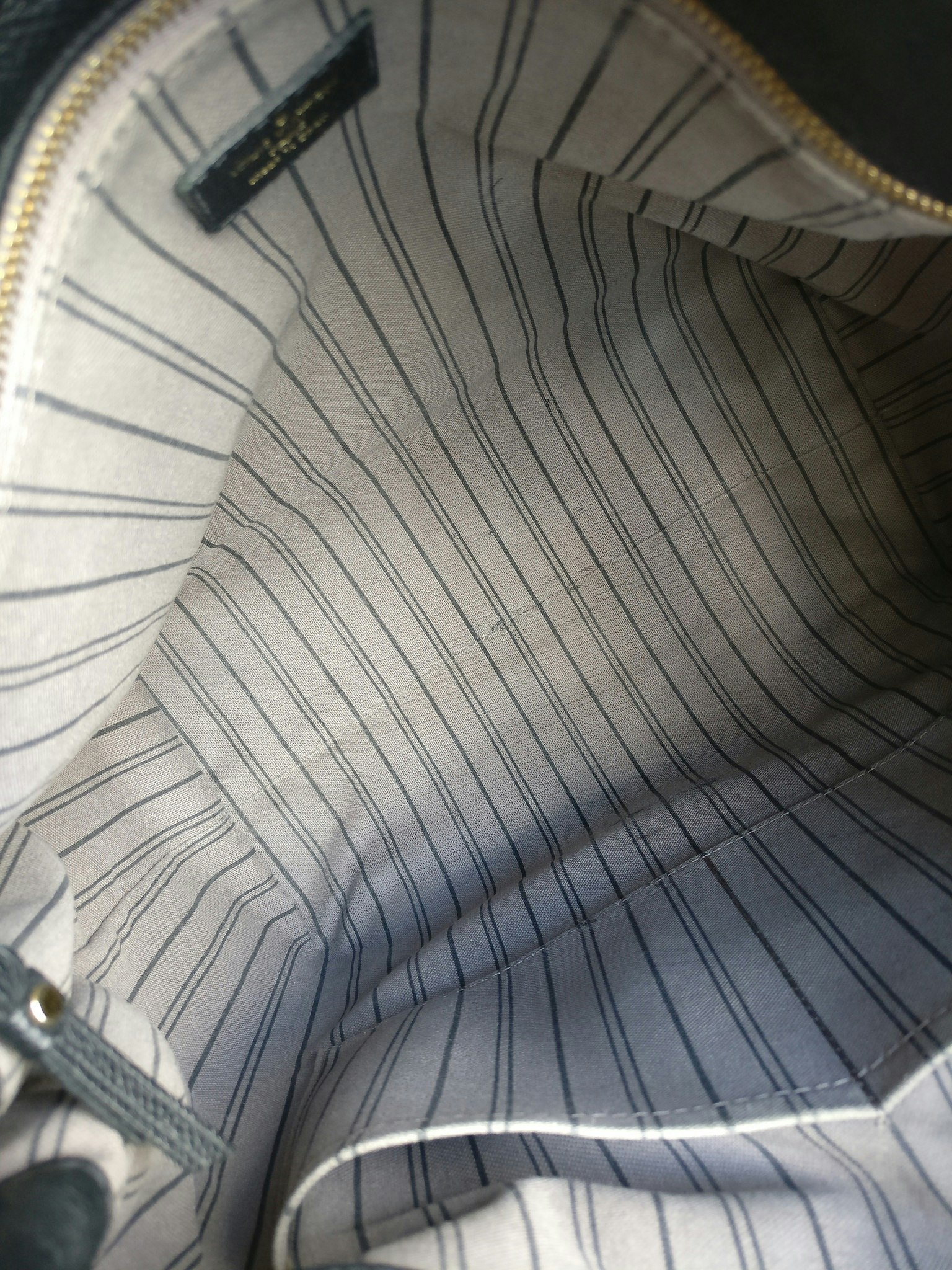 Louis Vuitton Metis Hobo