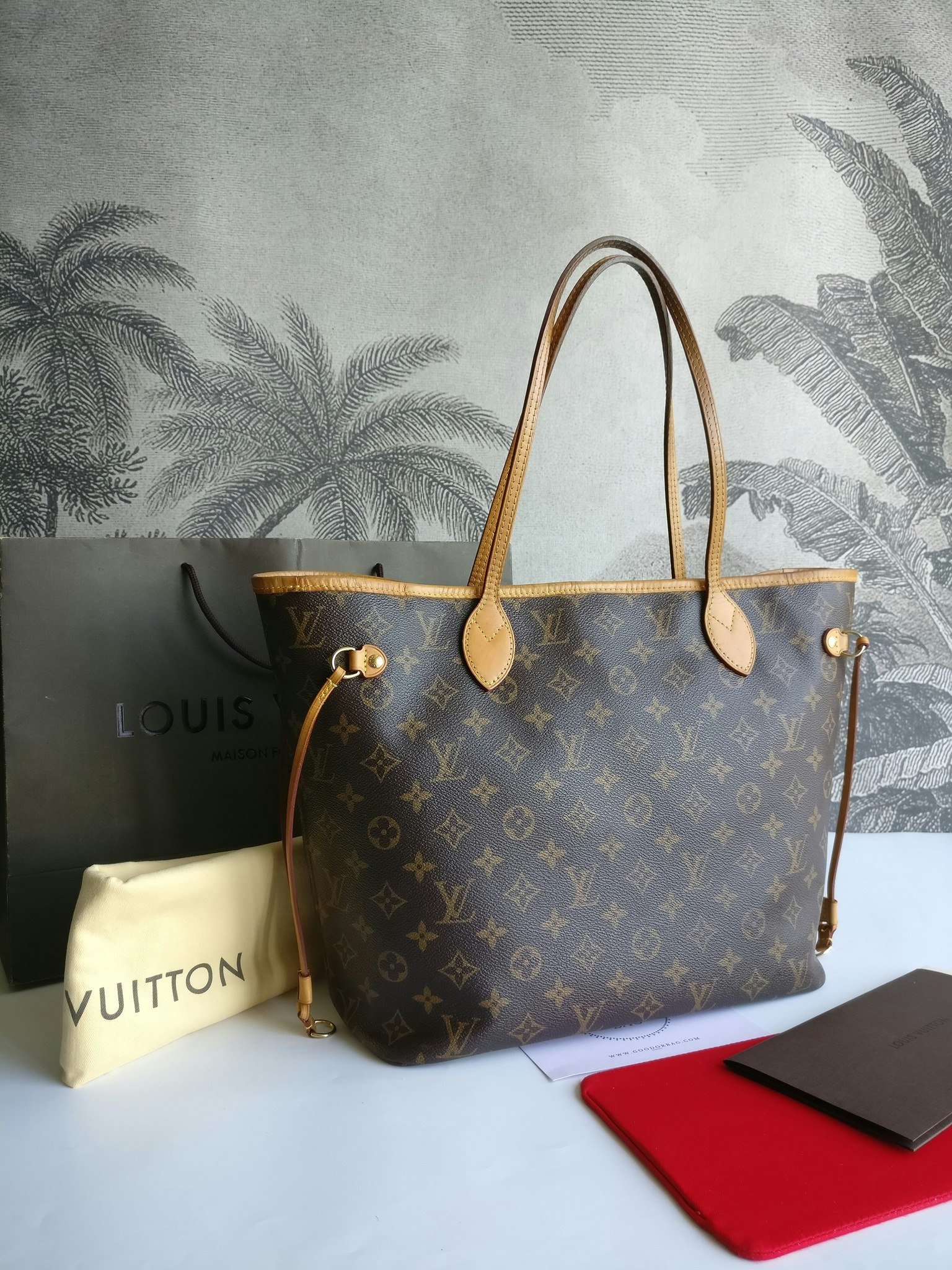 Louis Vuitton Neverfull MM