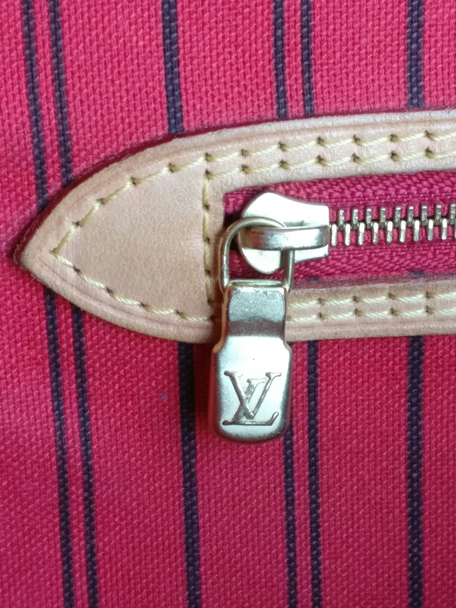 Louis Vuitton Neverfull MM