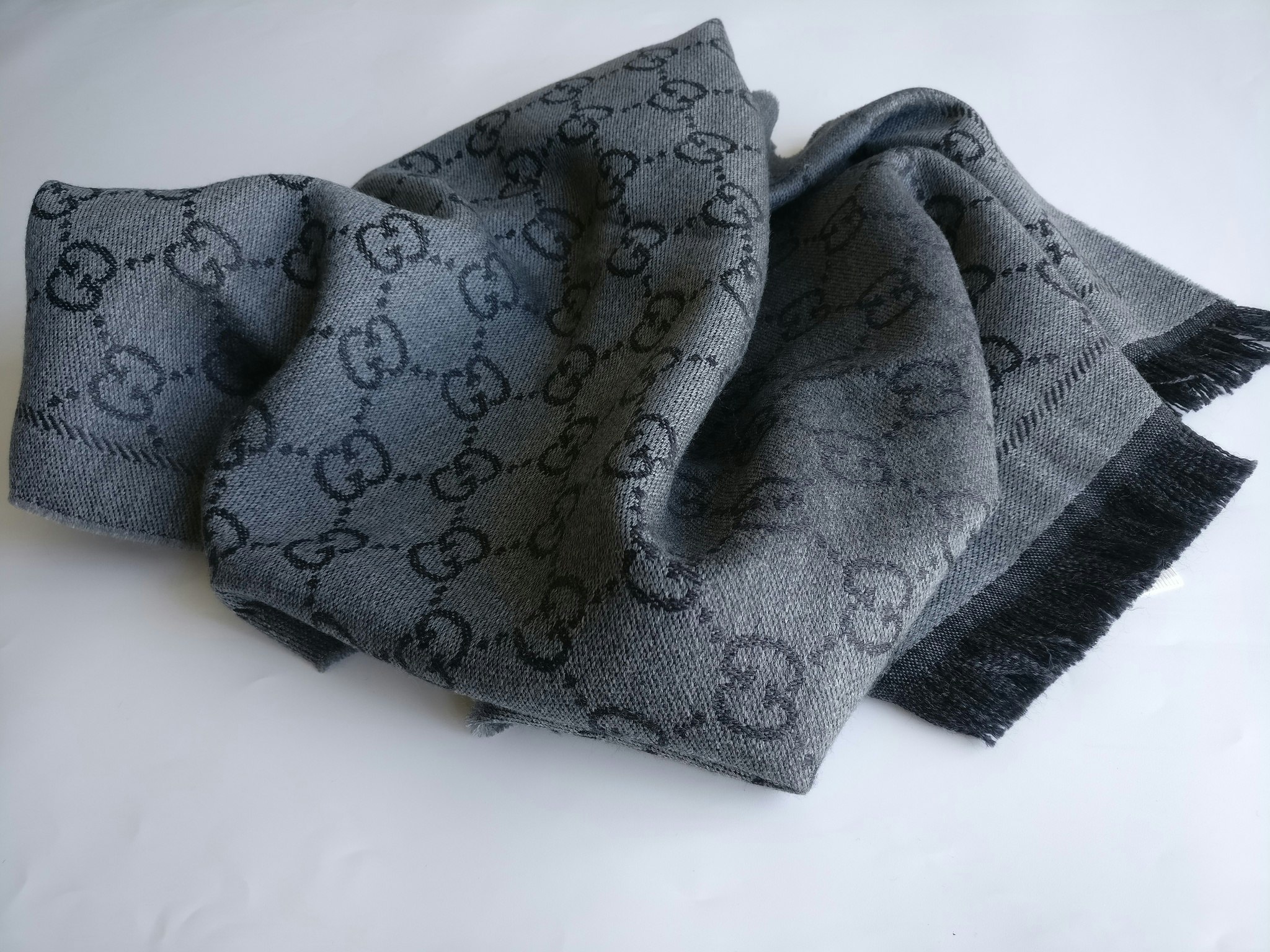 Gucci  GG Jacquard Knitted Wool Scarf