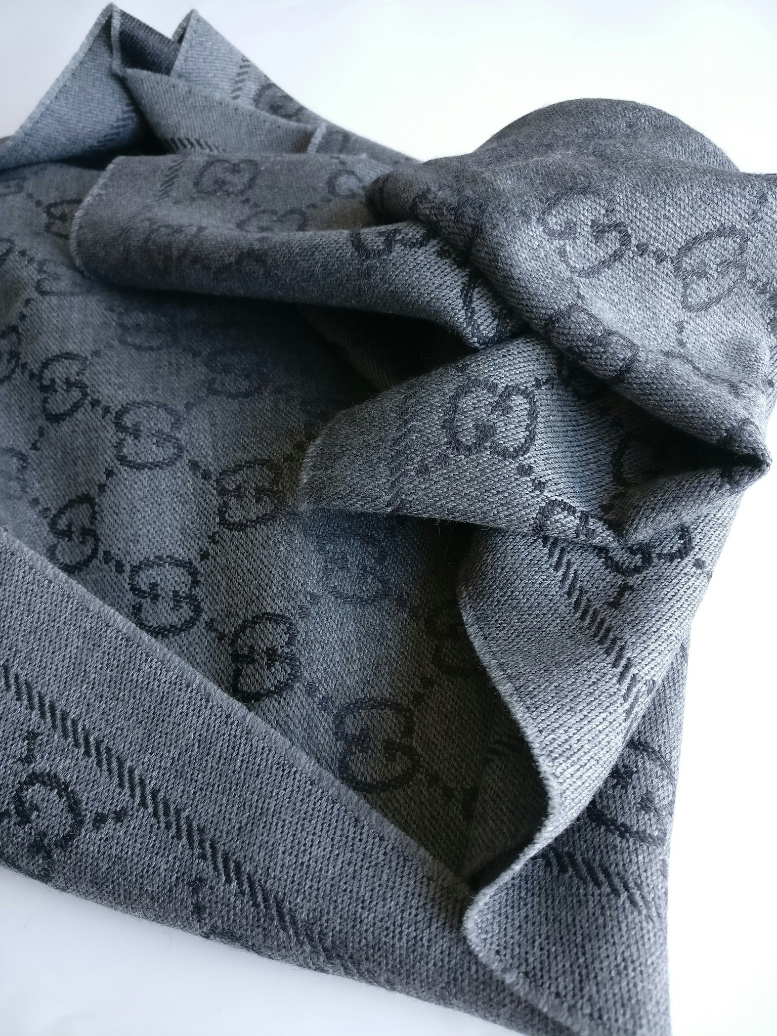 Gucci  GG Jacquard Knitted Wool Scarf