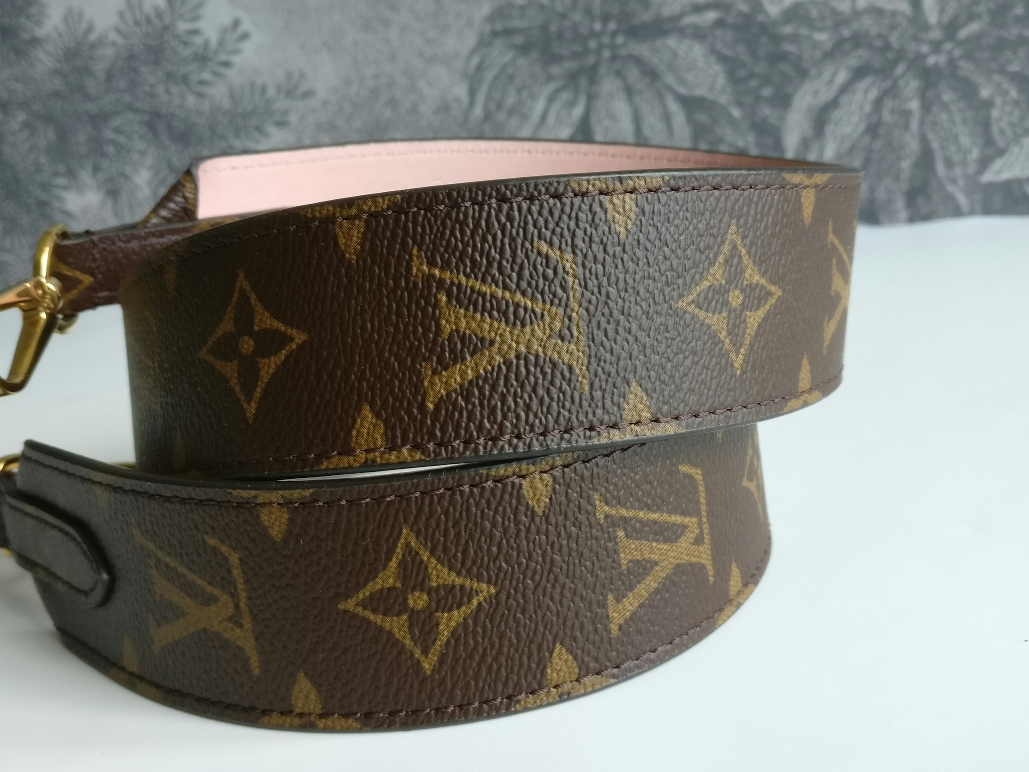 Louis Vuitton Shoulder Strap Monogram Rose Poudre