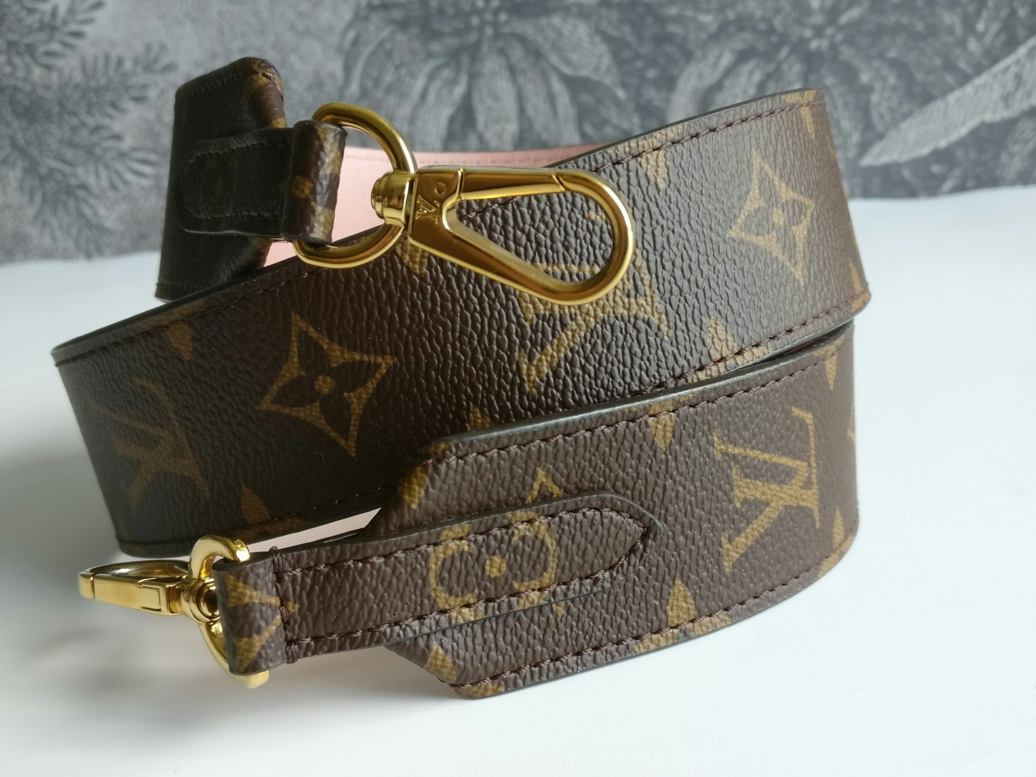 Louis Vuitton Shoulder Strap Monogram Rose Poudre