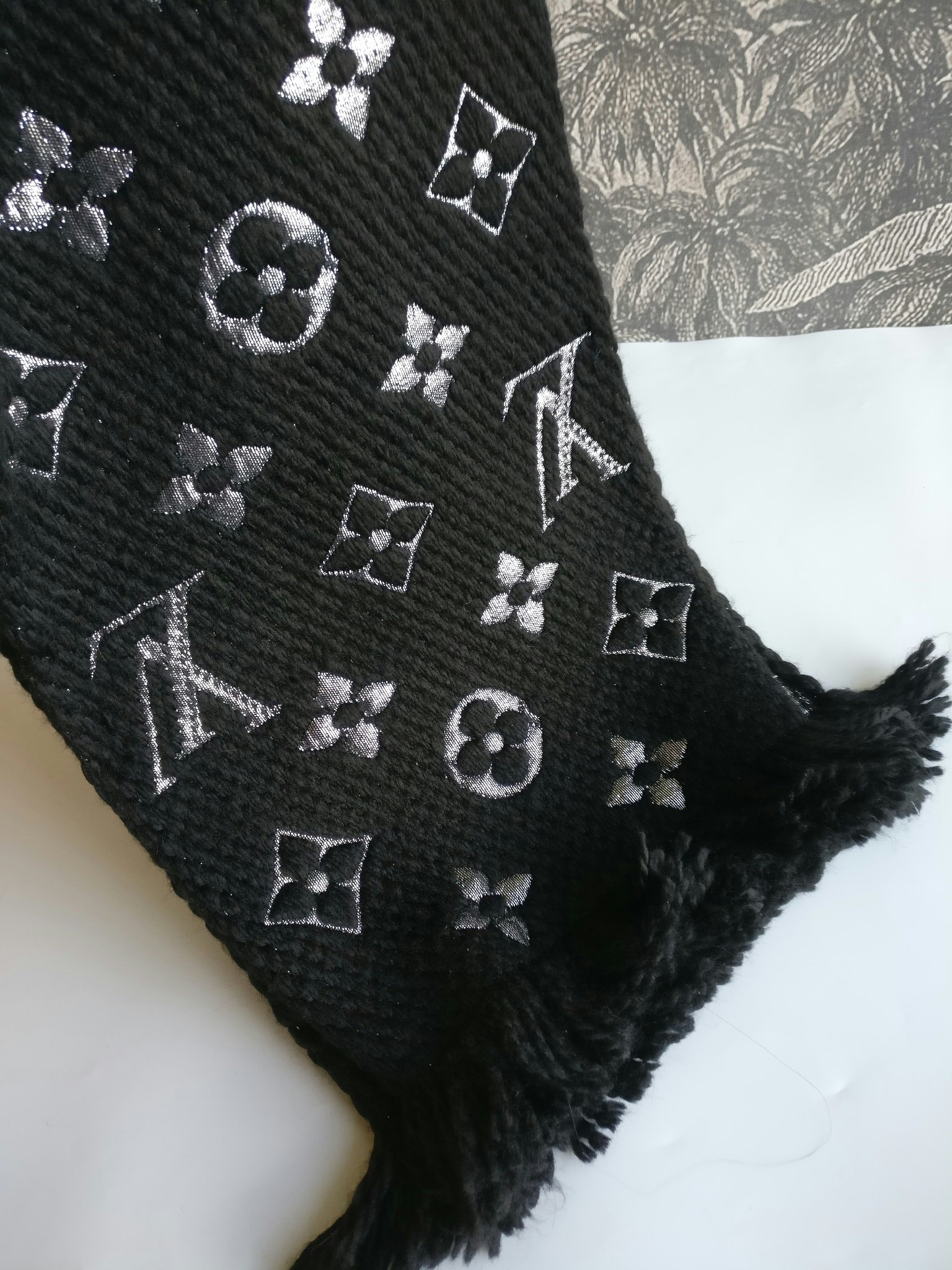 Louis Vuitton Logomania Shine Scarf
