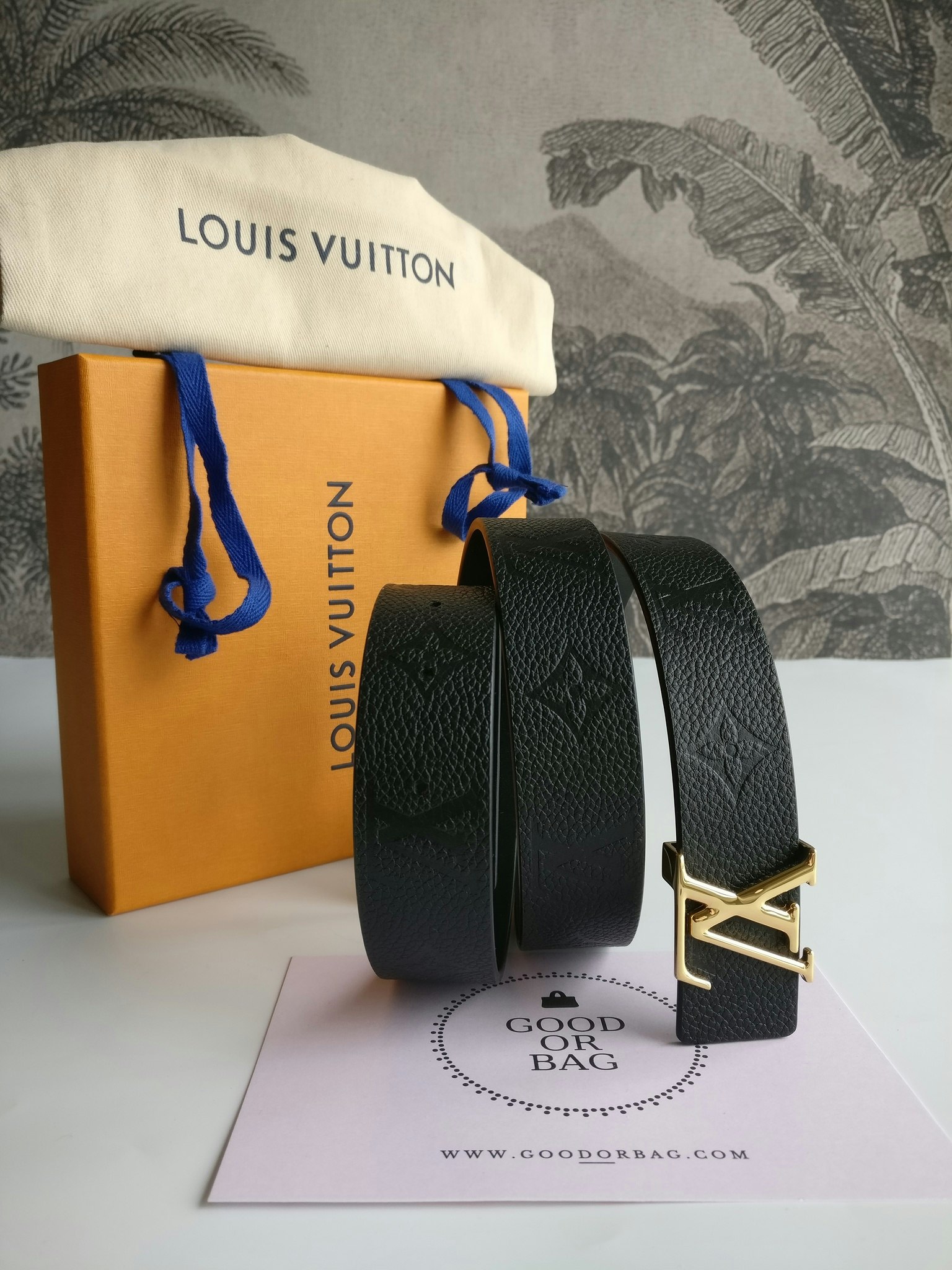 Louis Vuitton LV Iconic 30mm Reversible belt empreinte