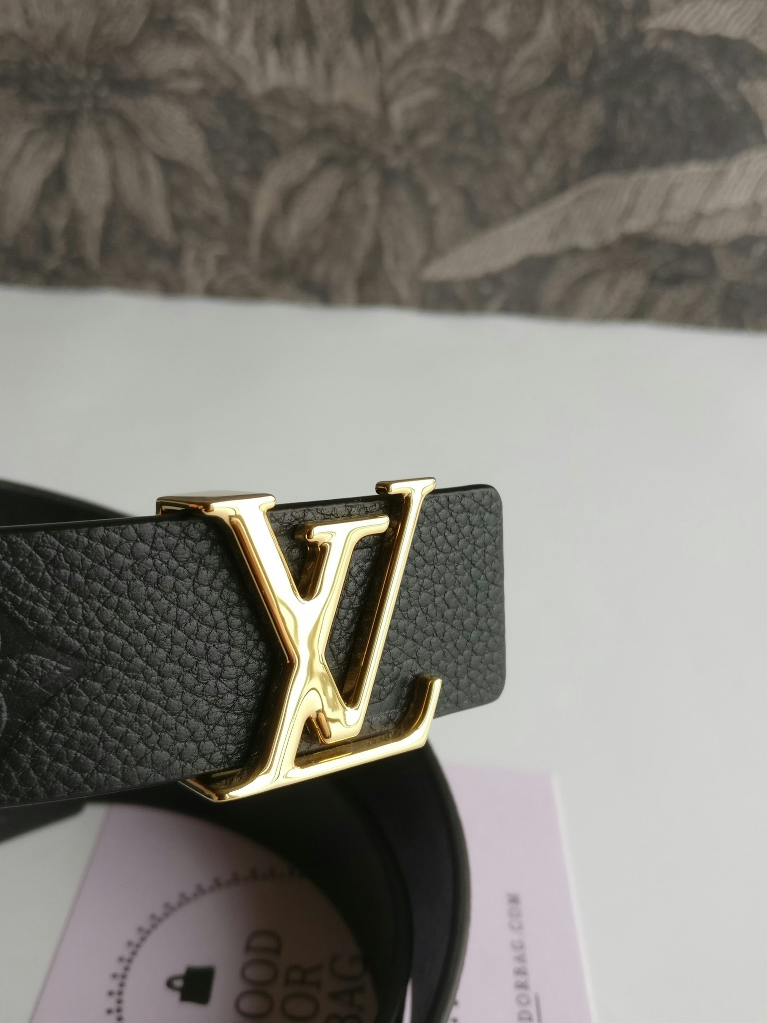 Louis Vuitton LV Iconic 30mm Reversible belt empreinte