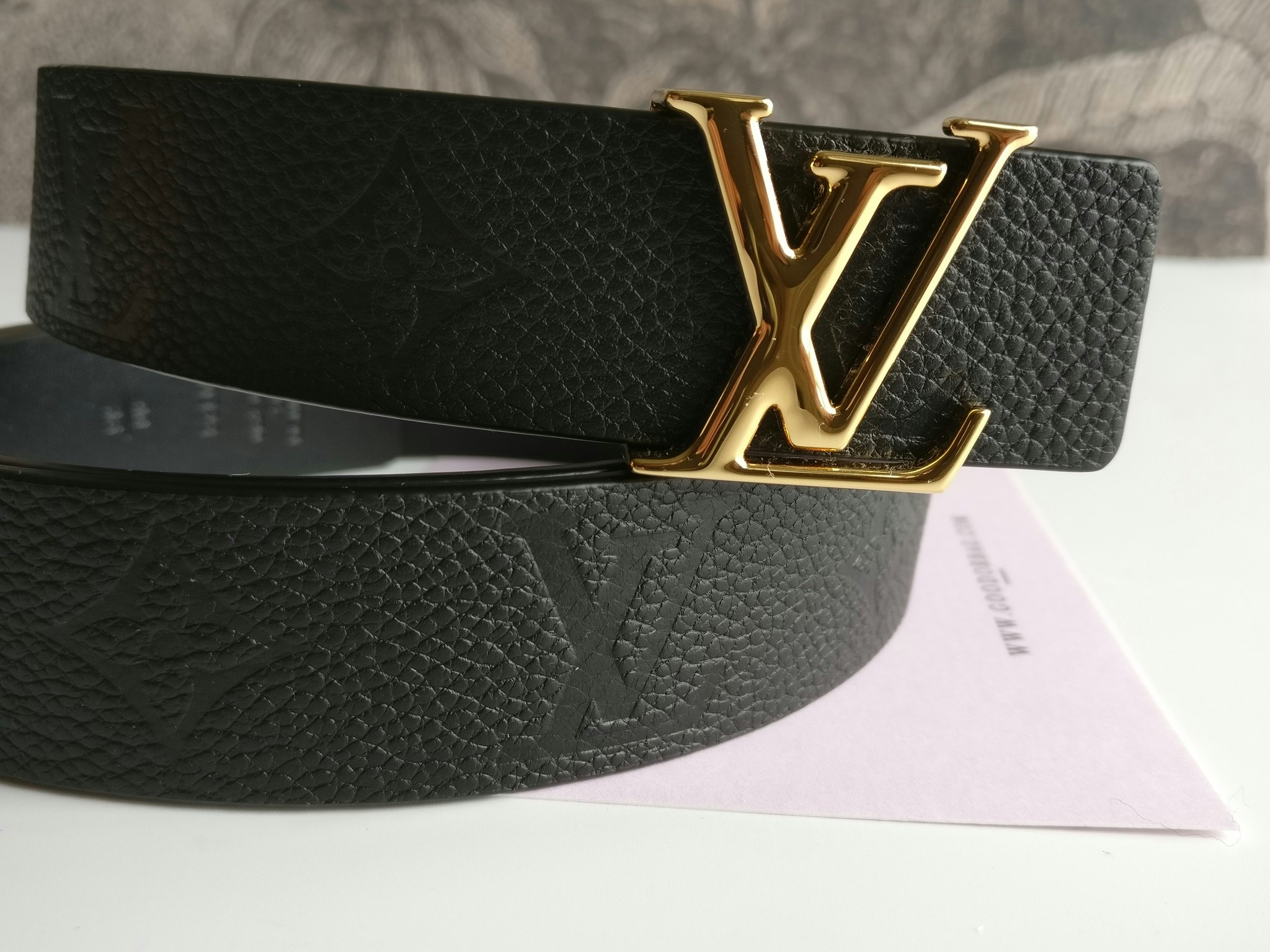 Louis Vuitton LV Iconic 30mm Reversible belt empreinte