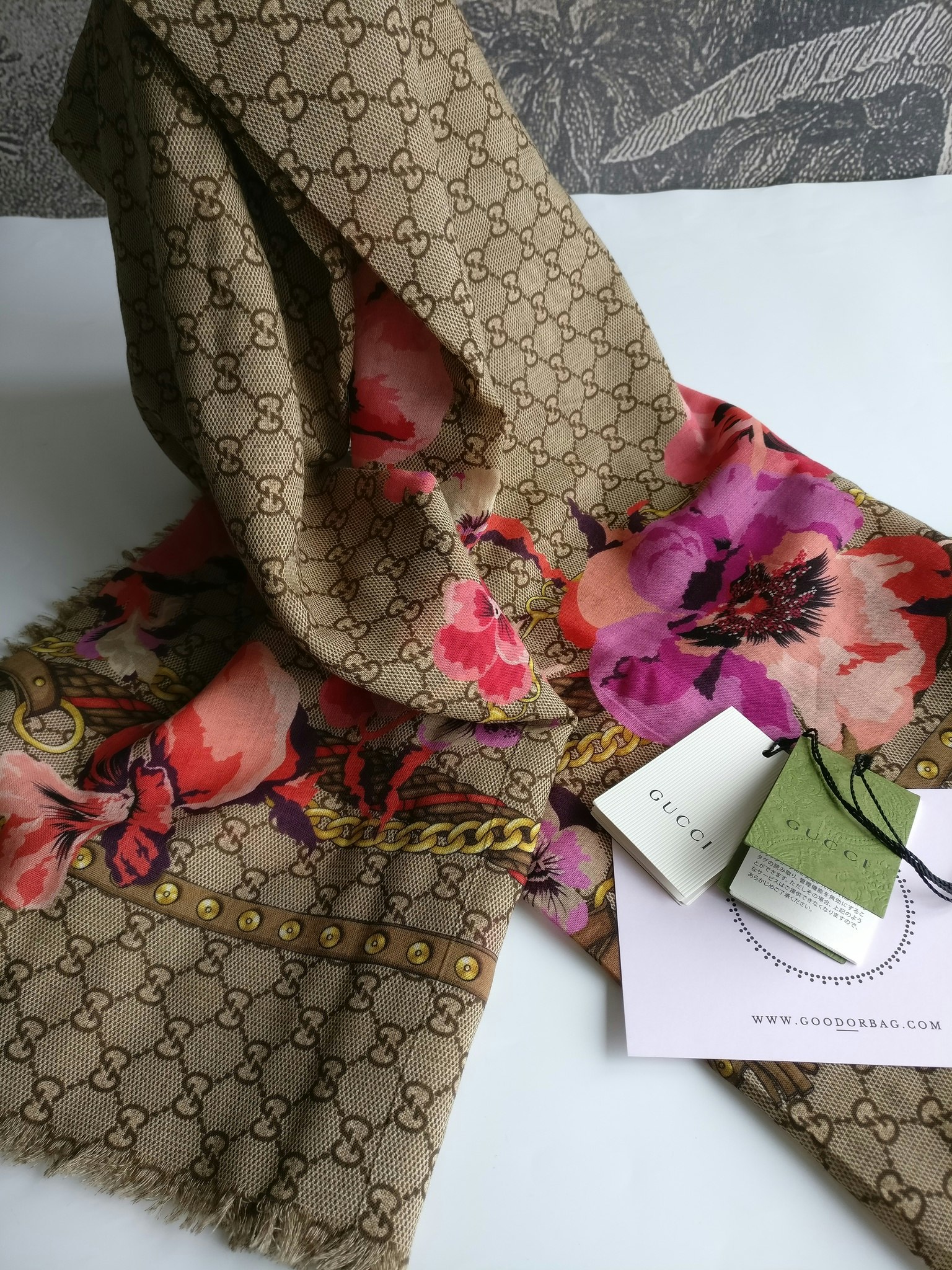 Gucci GG Panshie Shawl