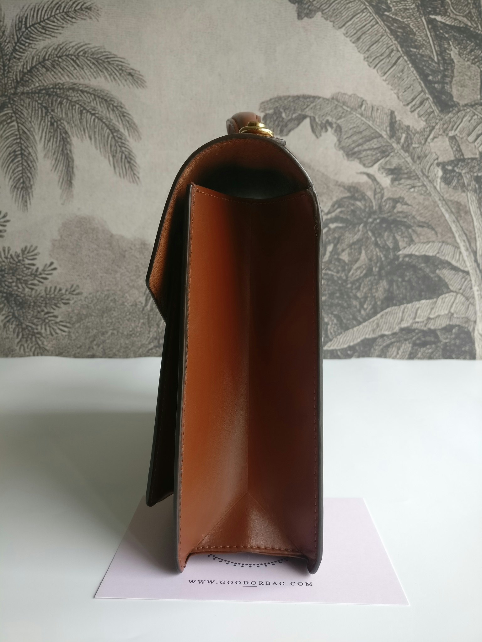 Louis Vuitton Monceau 28