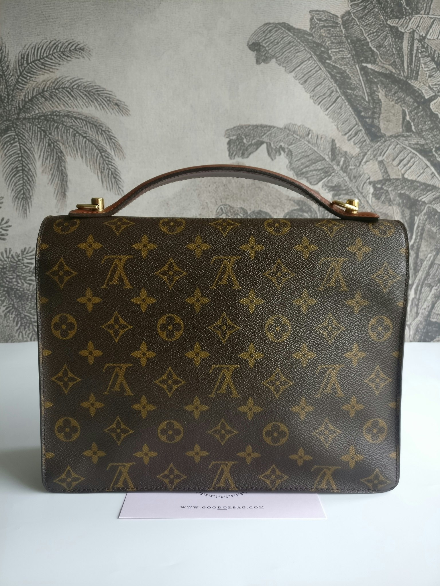 Louis Vuitton Monceau 28