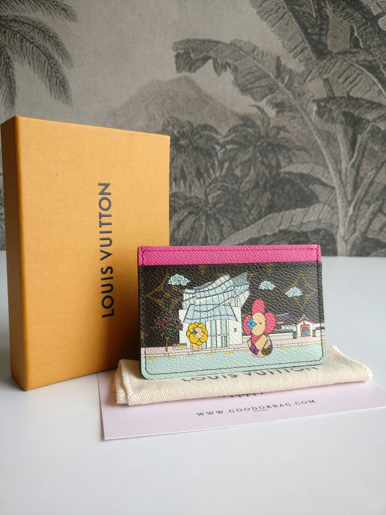 Louis Vuitton Illustre Card Holder Vivienne