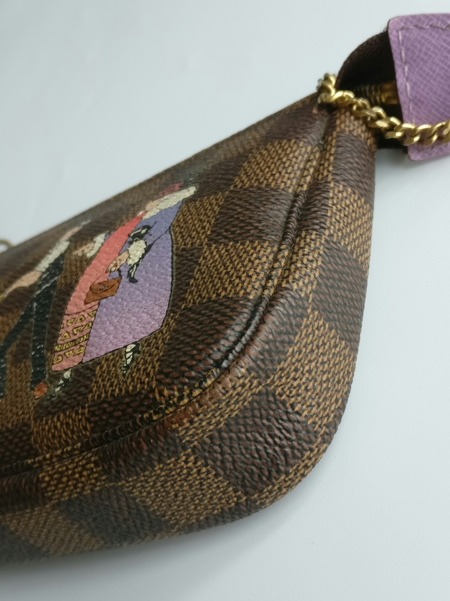 Louis Vuitton Illustre Mini Pochette Bellboy