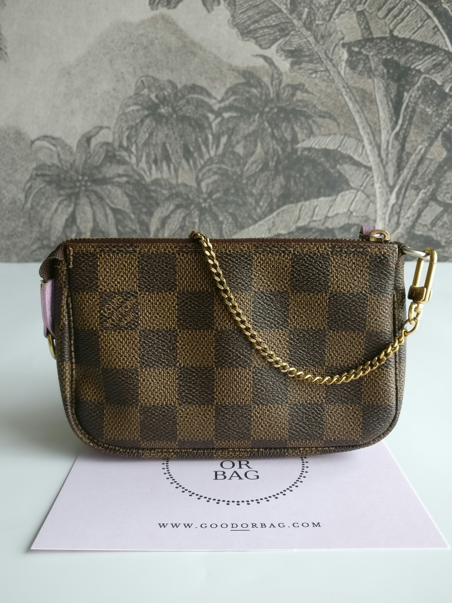 Louis Vuitton Illustre Mini Pochette Bellboy