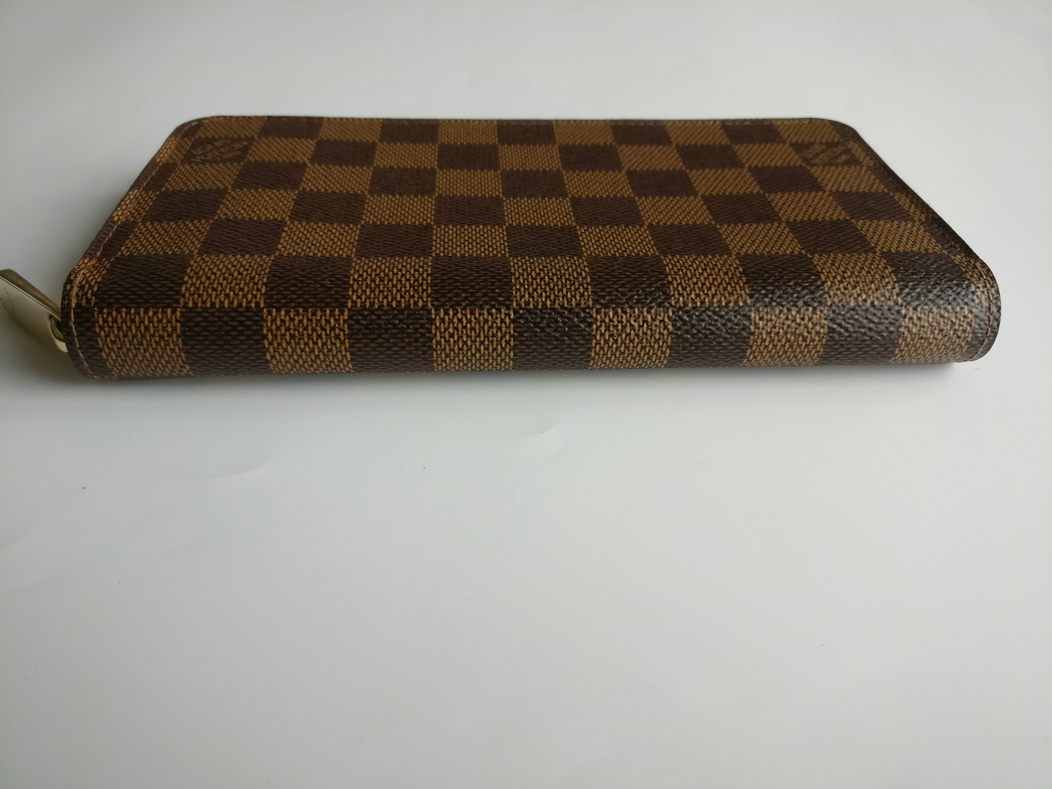 Louis Vuitton Zippy Wallet