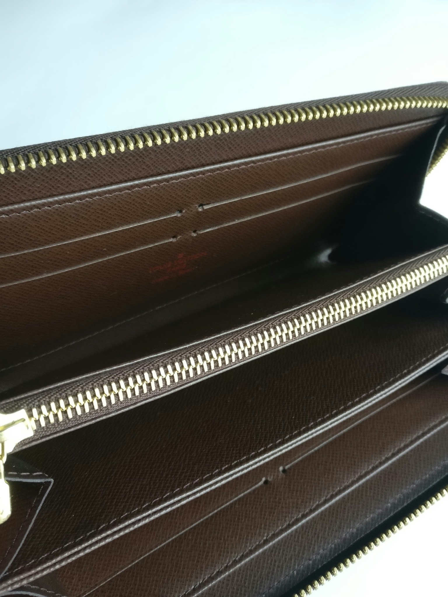 Louis Vuitton Zippy Wallet