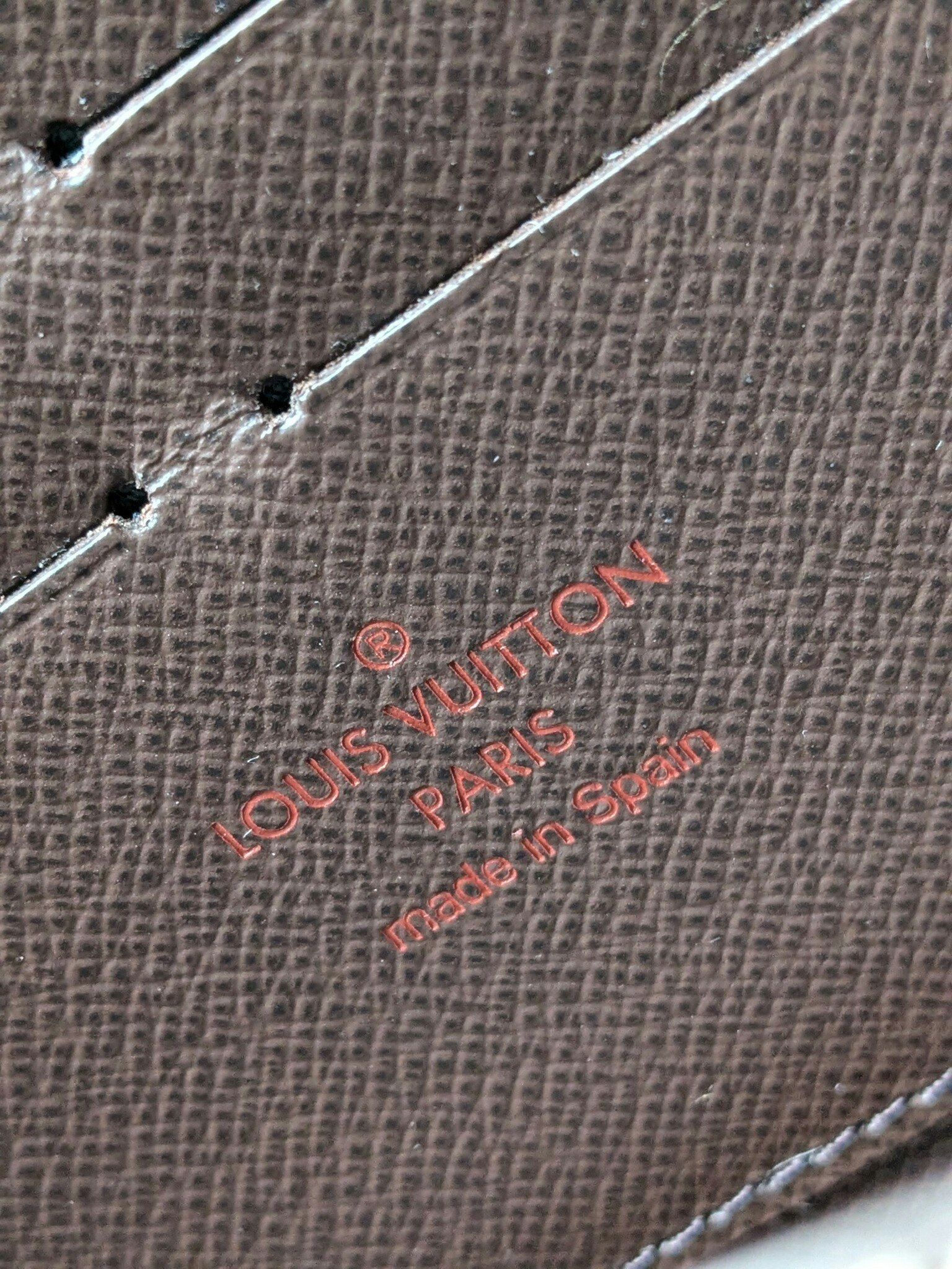 Louis Vuitton Zippy Wallet