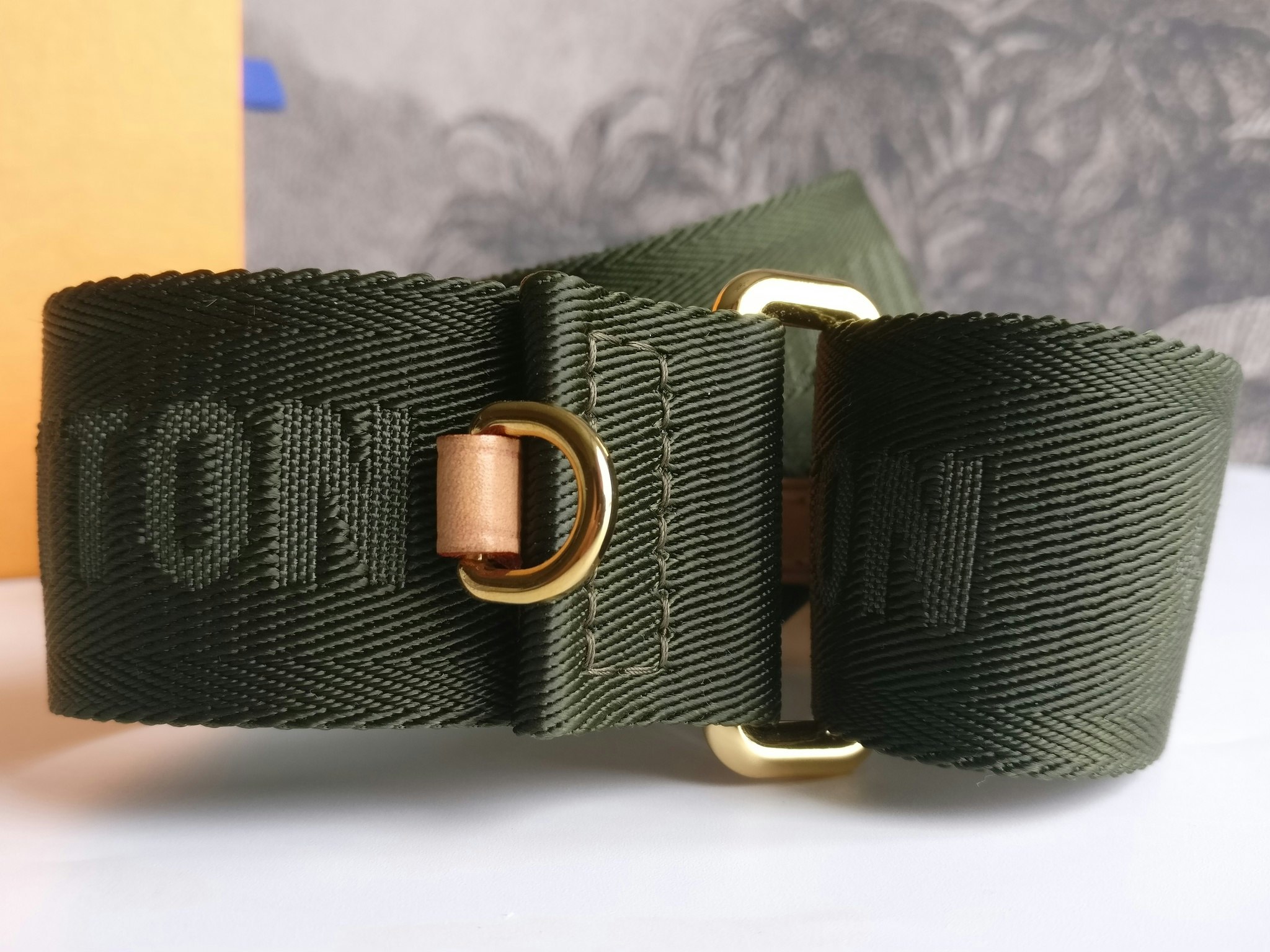 Louis Vuitton Bandouliere shoulder strap