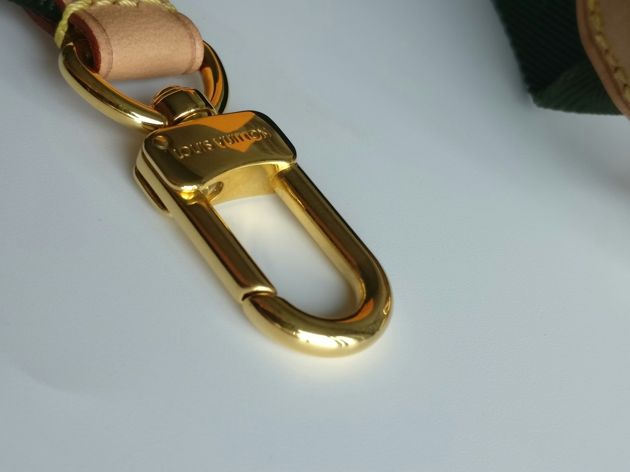 Louis Vuitton Bandouliere shoulder strap