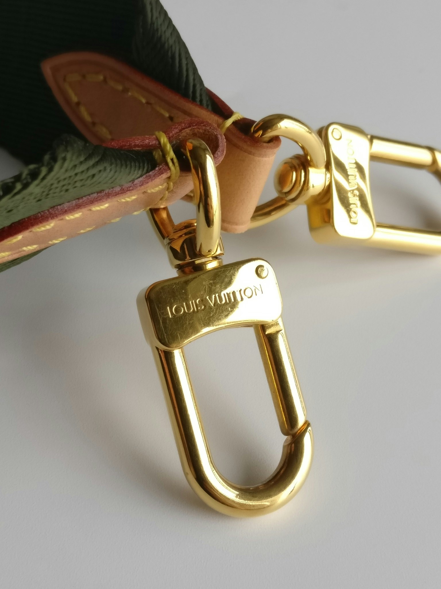 Louis Vuitton Bandouliere shoulder strap
