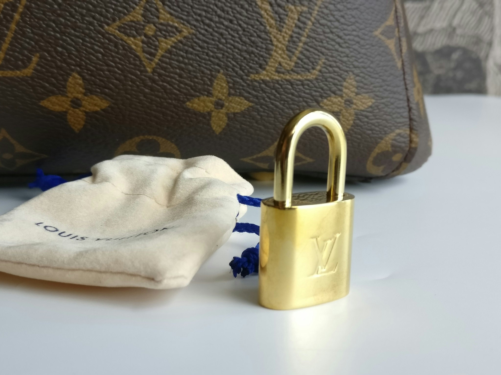 Louis Vuitton Montaigne BB
