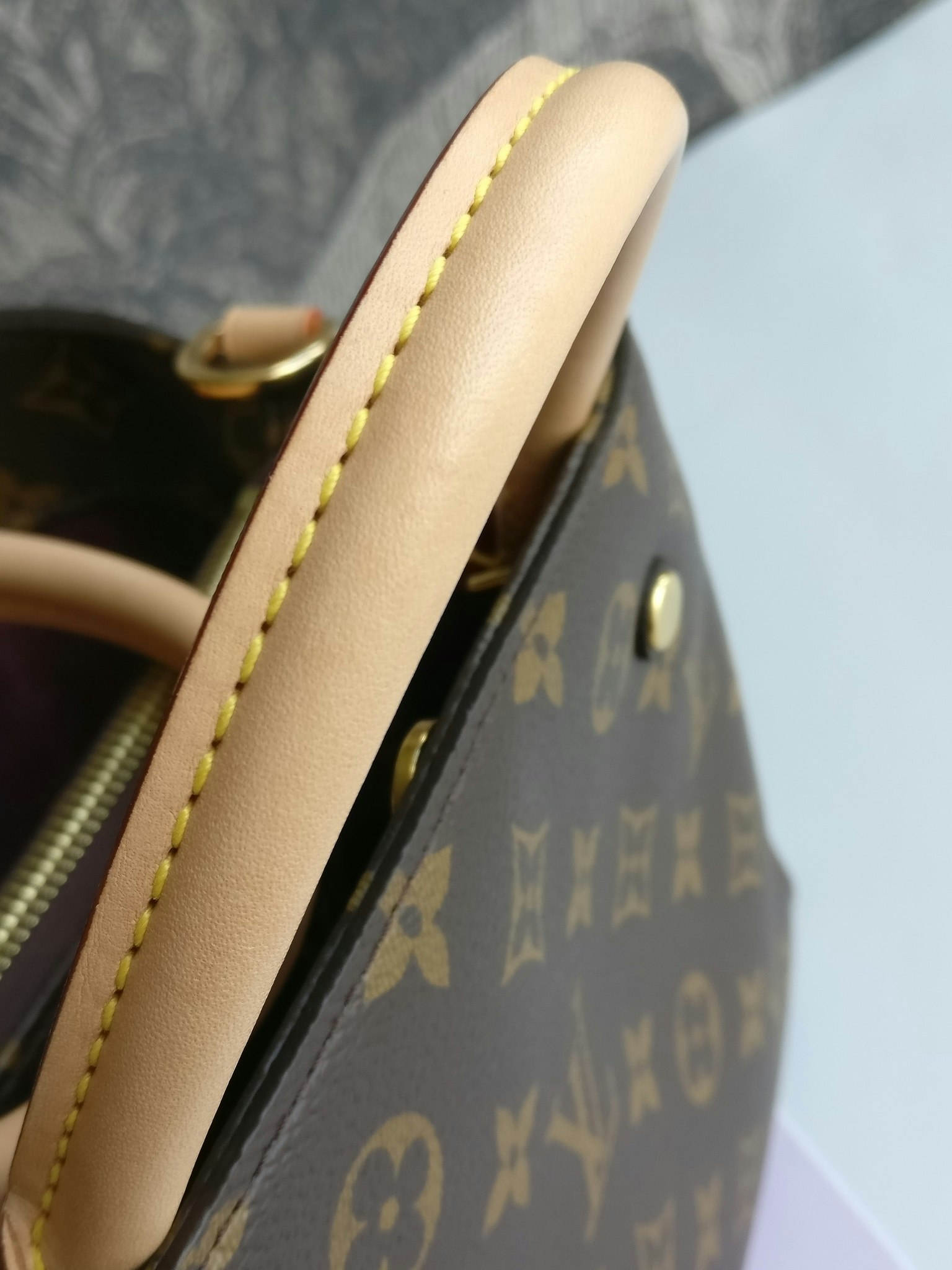 Louis Vuitton Montaigne BB