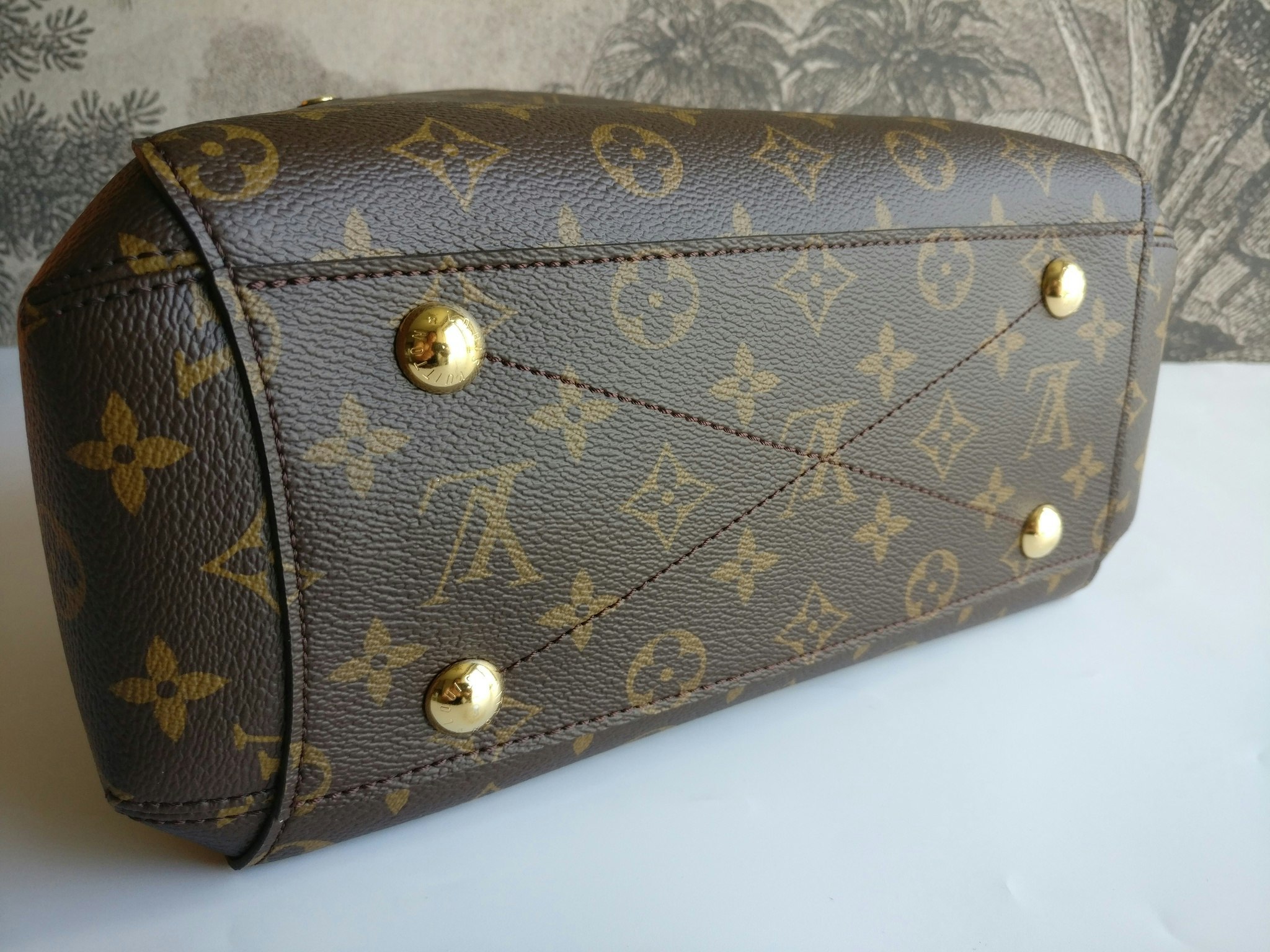 Louis Vuitton Montaigne BB