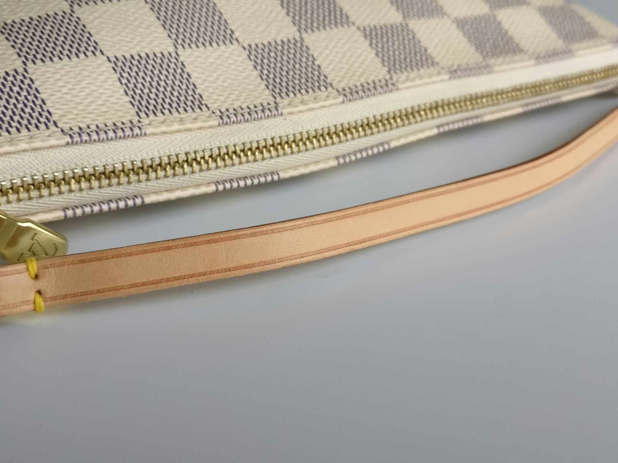 Louis Vuitton Pochette Accessoires damier azur